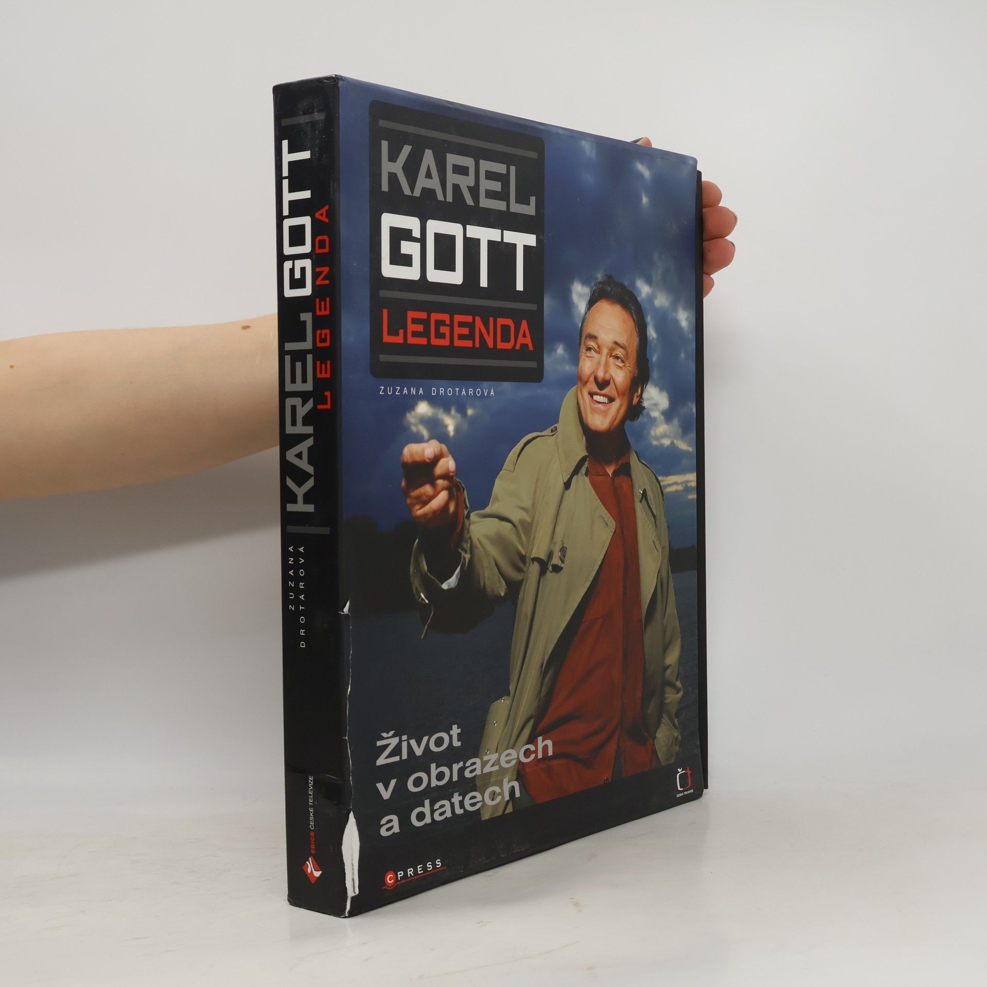 Karel Gott - legenda : život v obrazech a datech