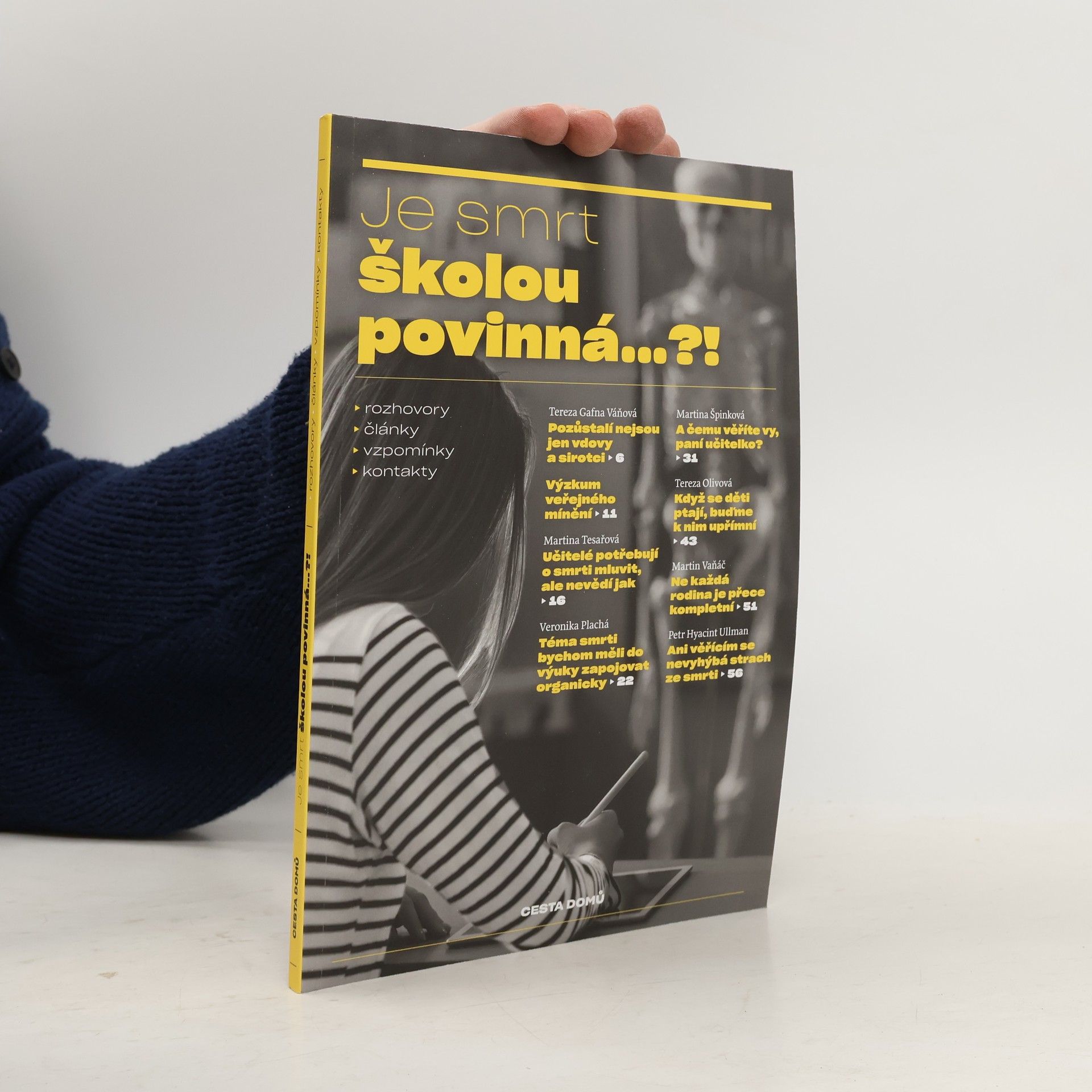 Various authors Je smrt školou povinná...?!