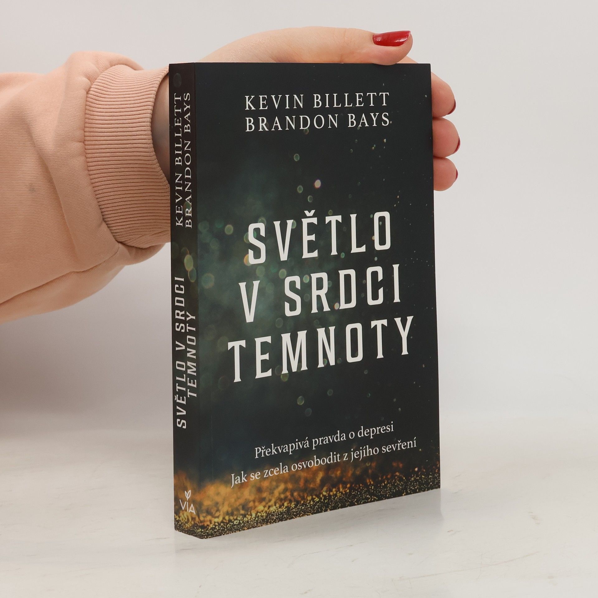 Světlo v srdci temnoty