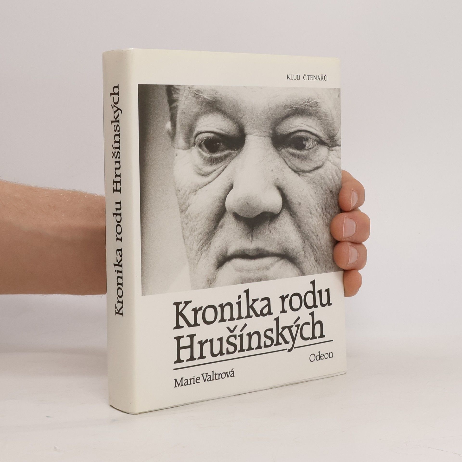 Marie Valtrová Kronika rodu Hrušínských