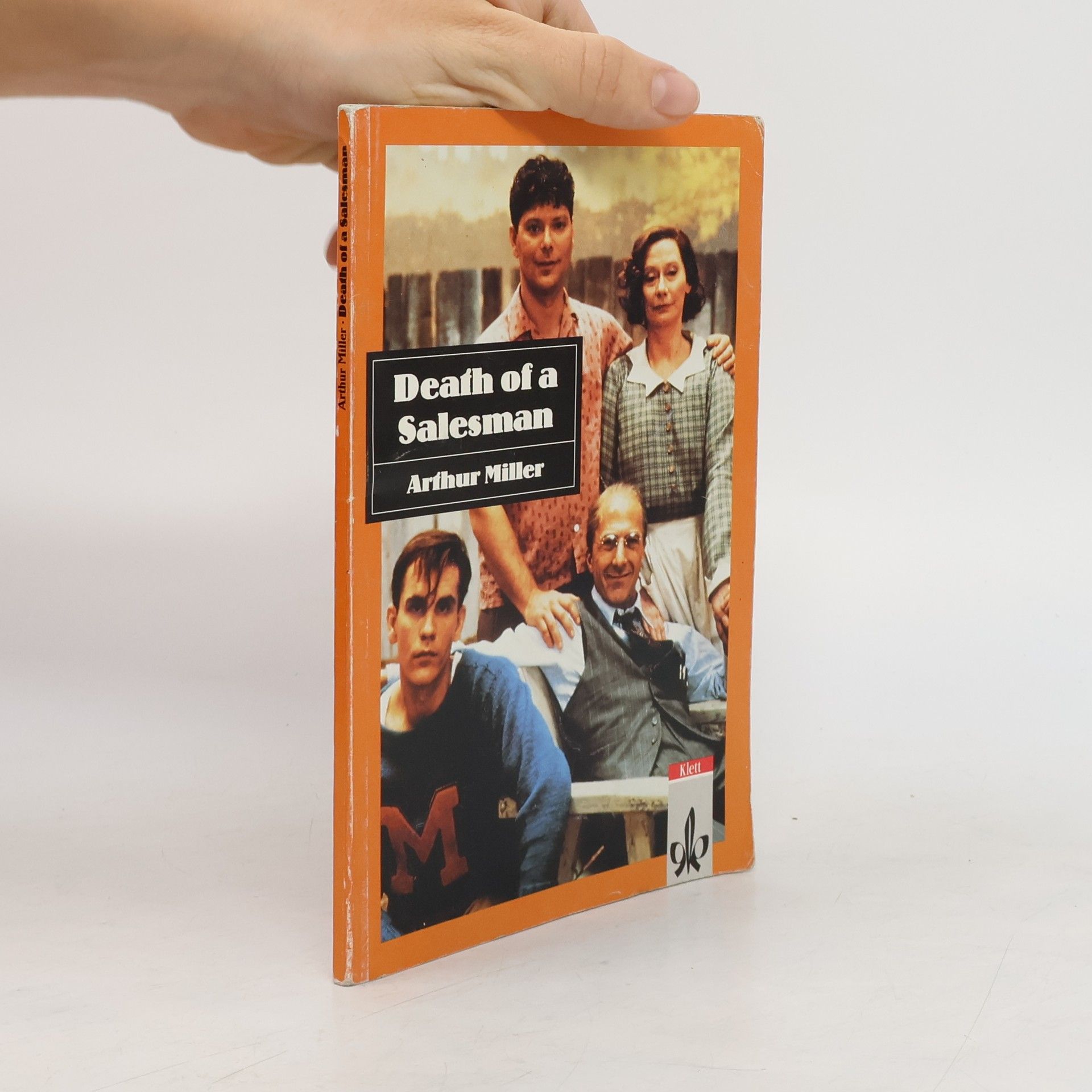 Arthur Miller Death of a salesman : certain private conversations in two acts and a requiem : text and study aids