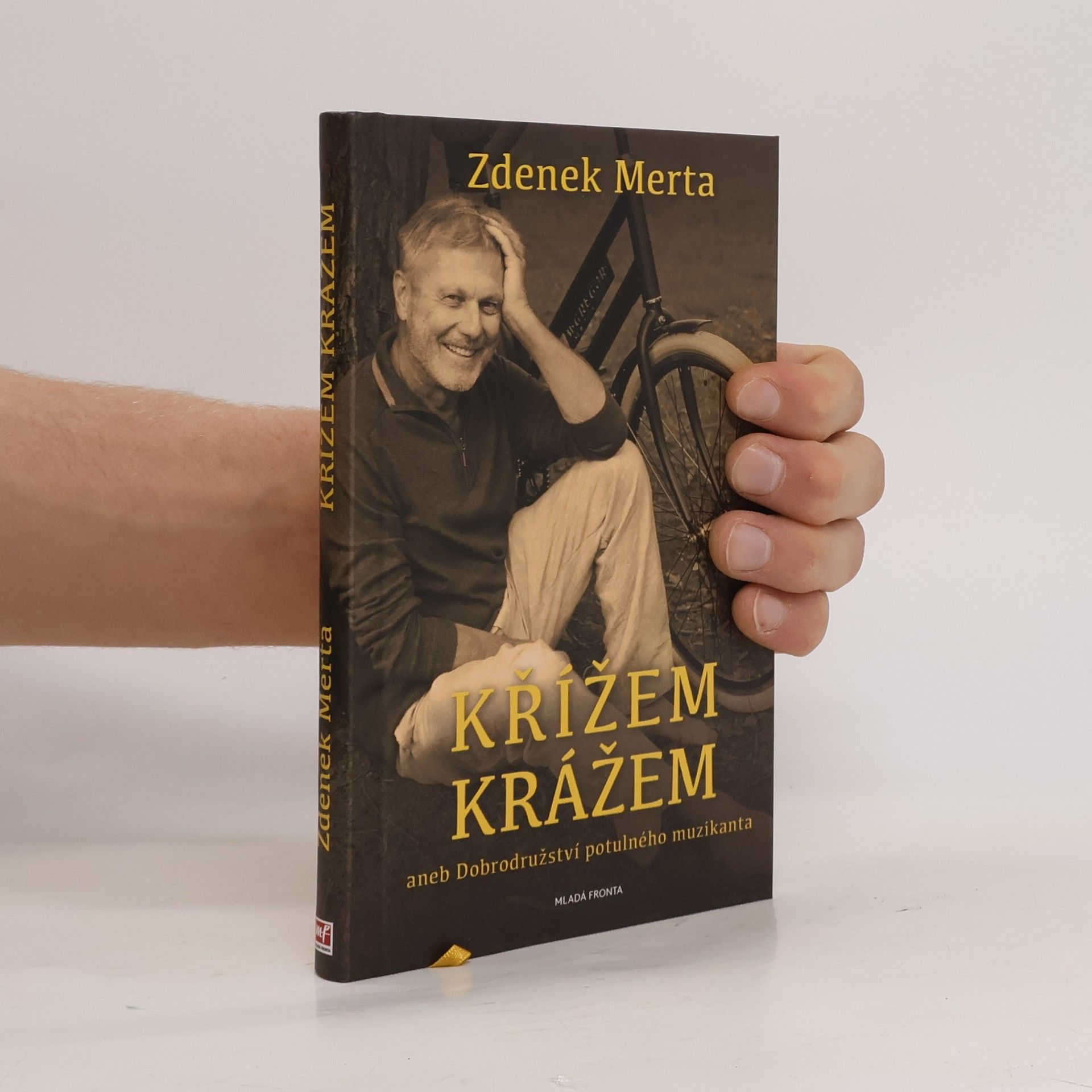 Zdenek Merta Křížem krážem aneb Dobrodružství potulného muzikanta