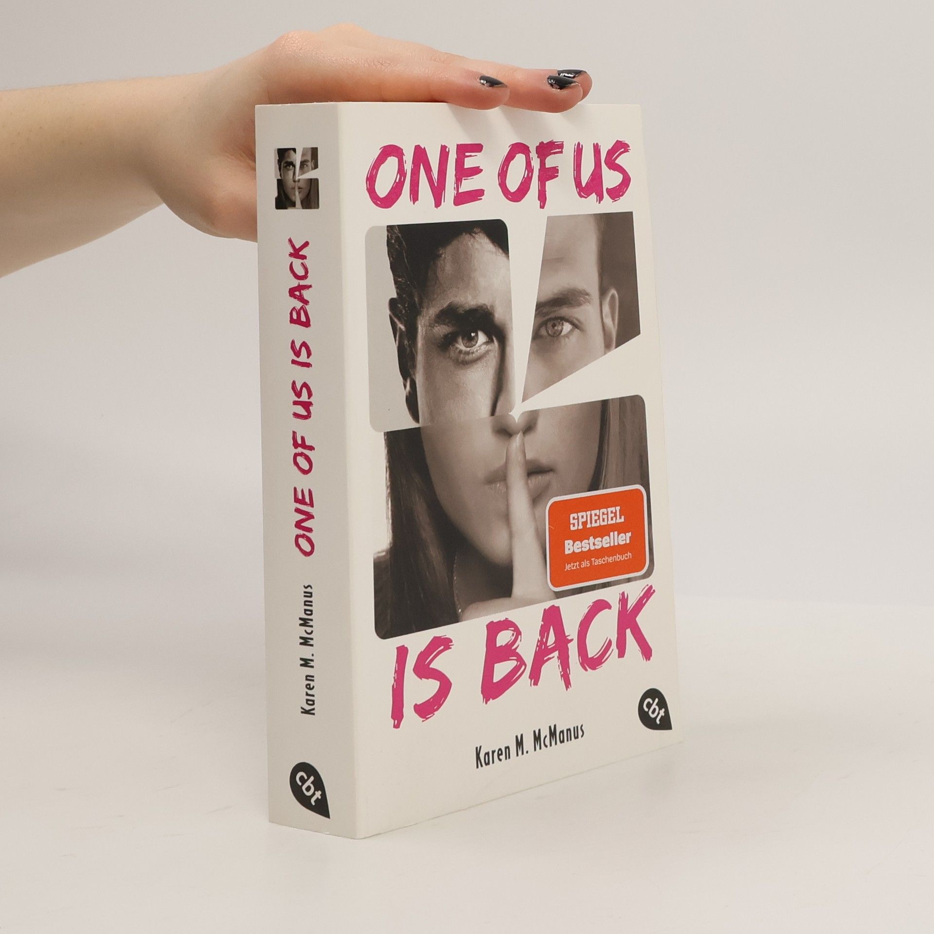 Karen M. McManus One of Us is Back