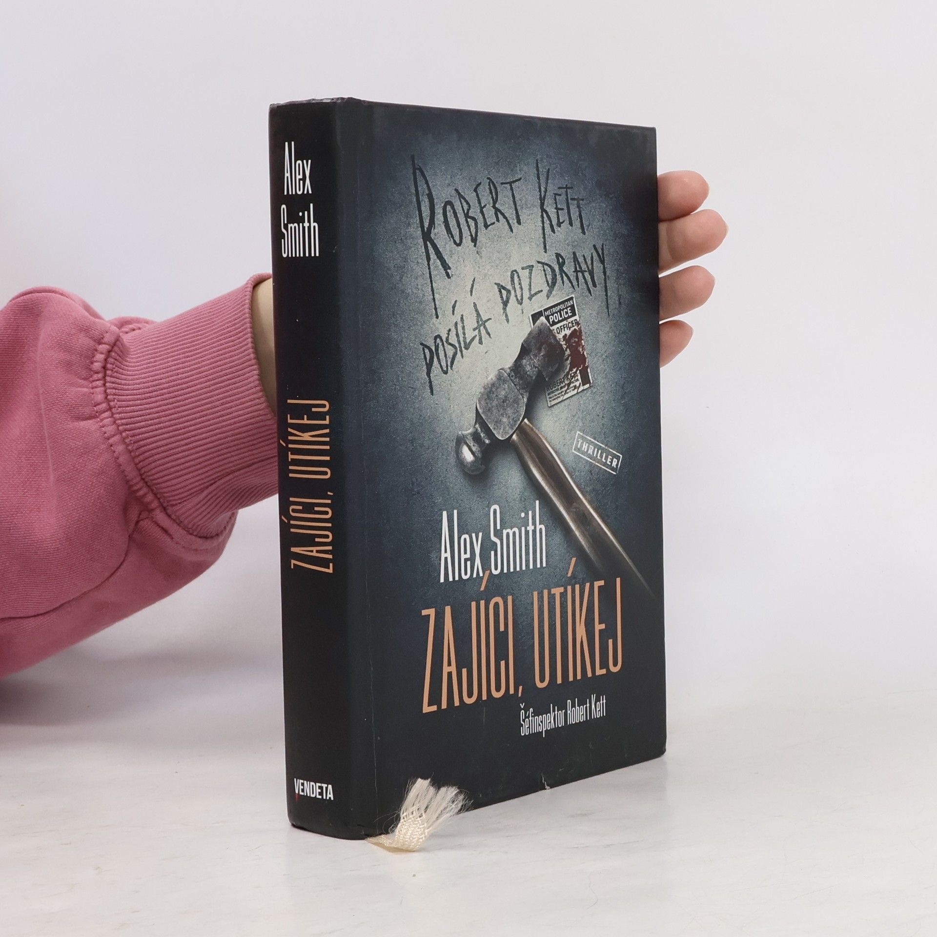 Alžběta Komrsková Zajíci, utíkej