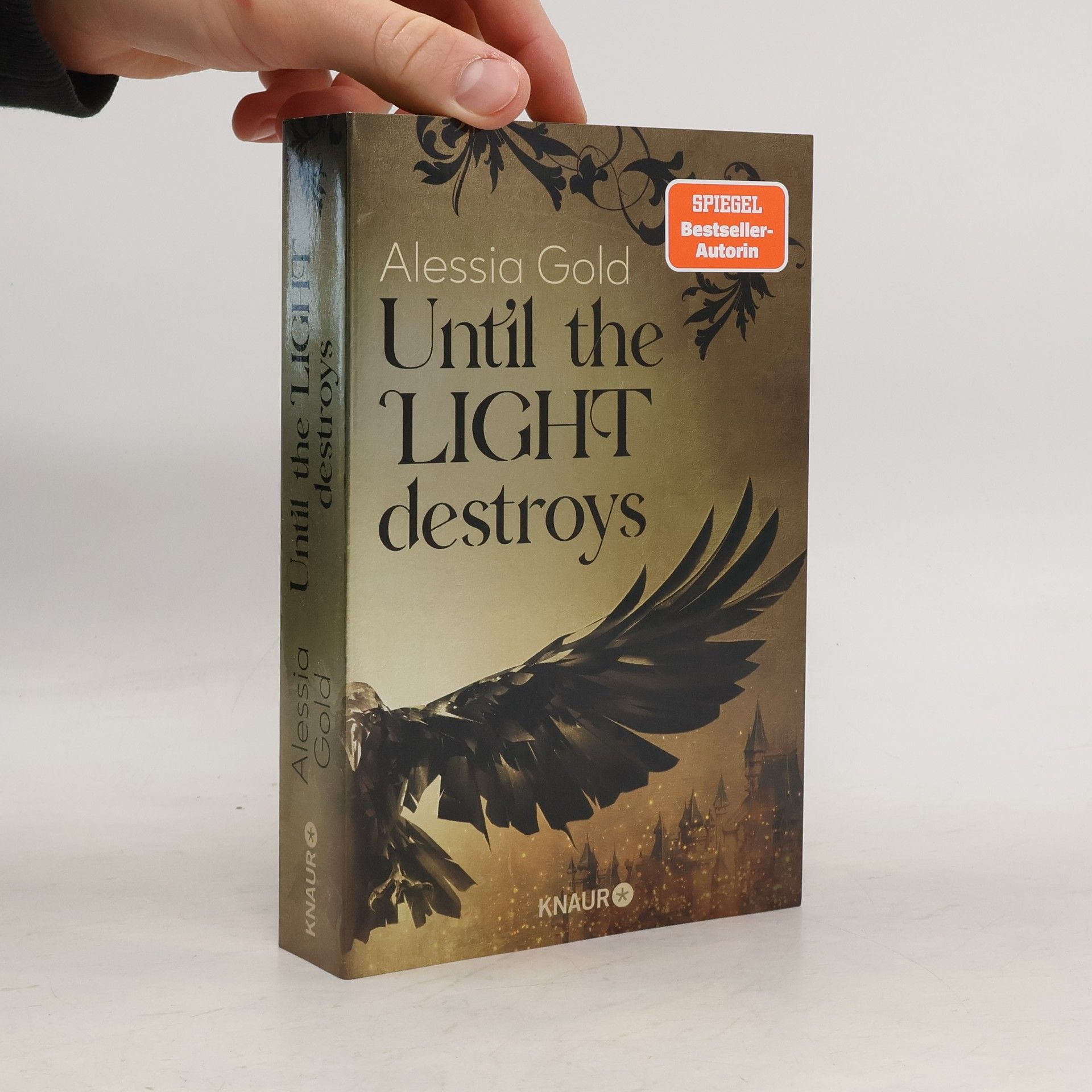 Alessia Gold Redveil - 2: Until the Light destroys