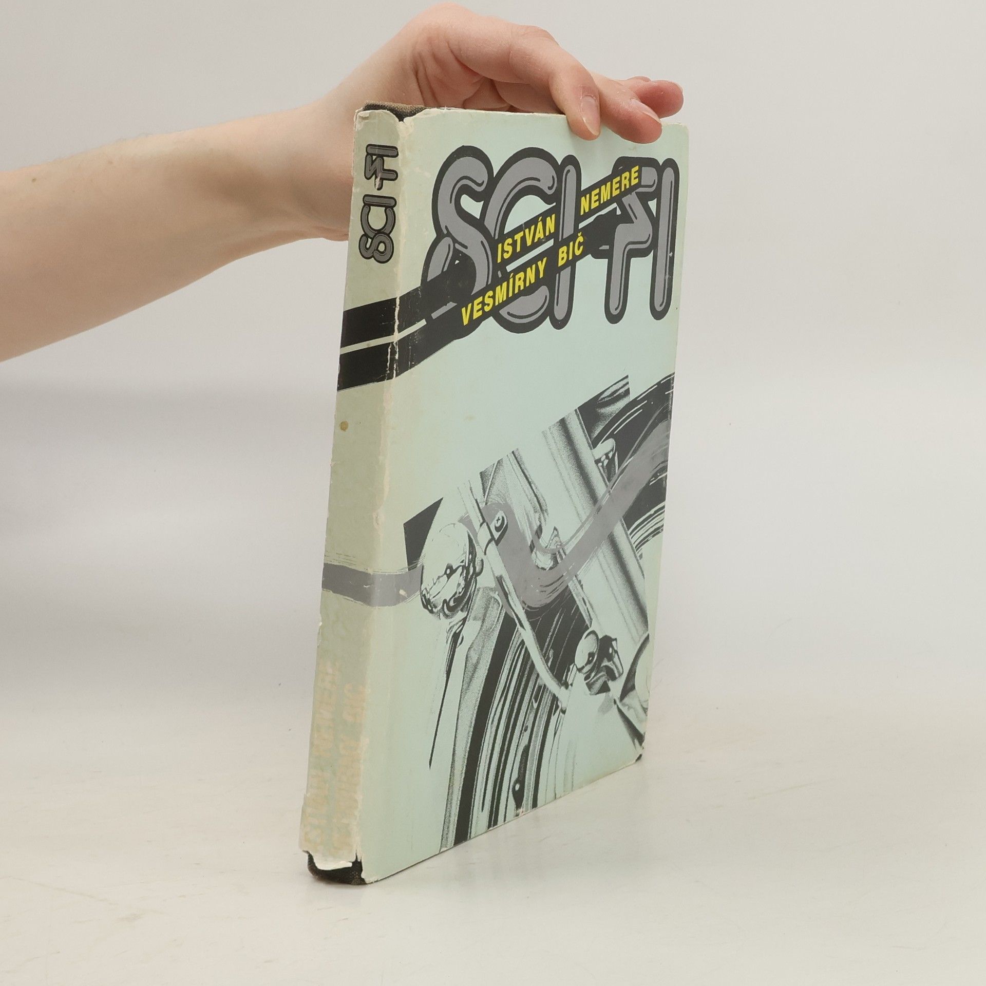 István Nemere Akcia neutrón. Vesmírny bič