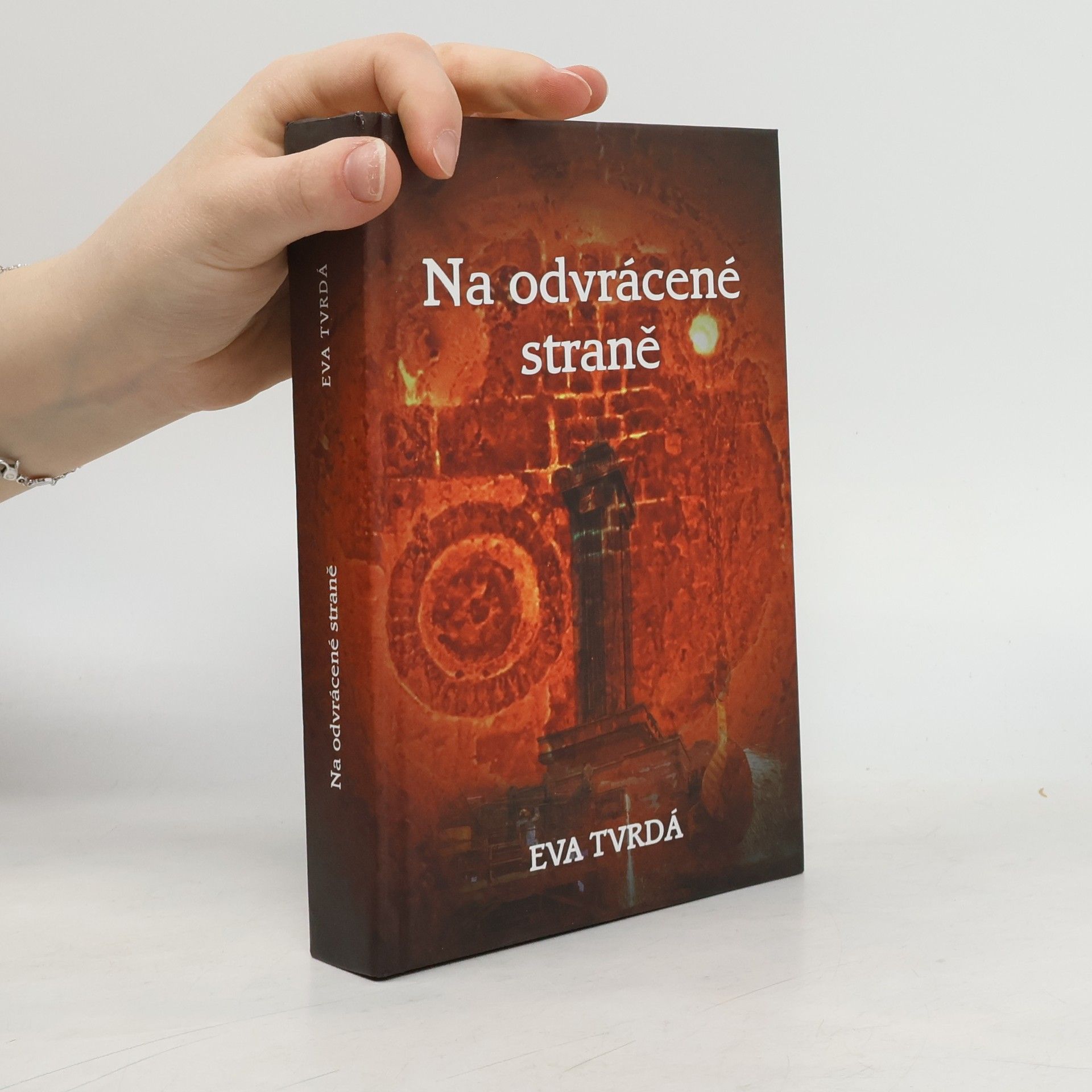 Eva Tvrdá Na odvrácené straně