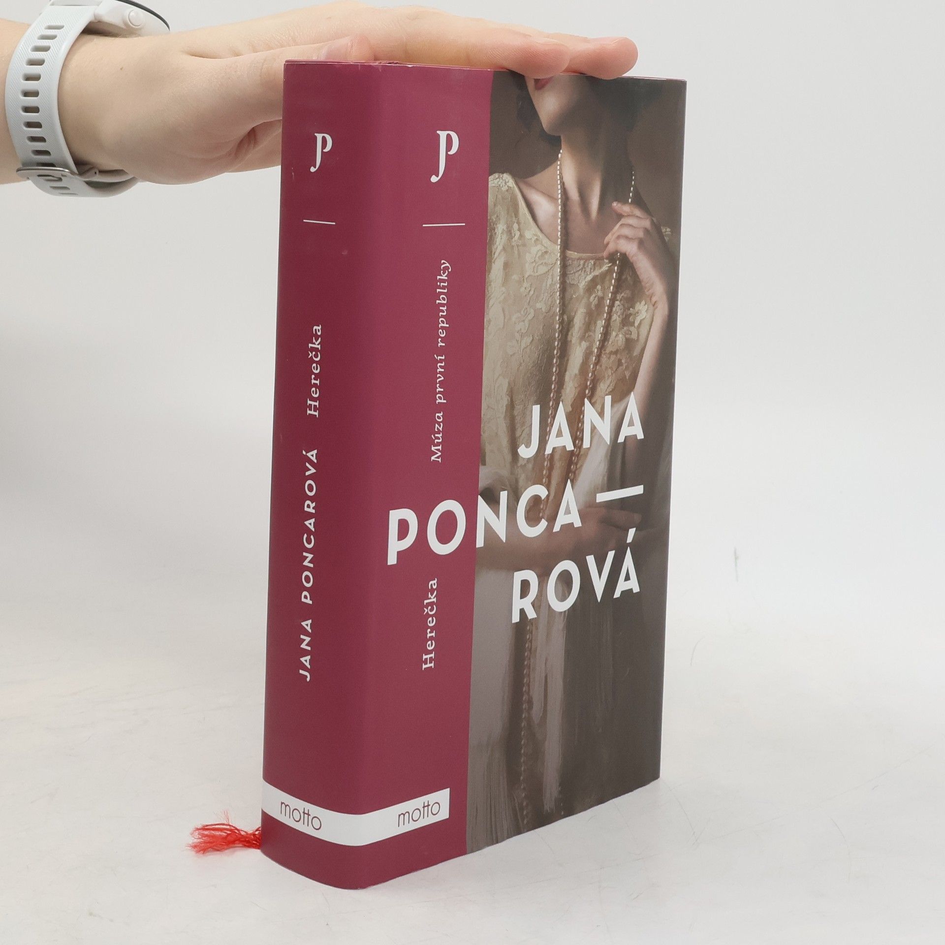 Jana Poncarová Herečka : múza první republiky