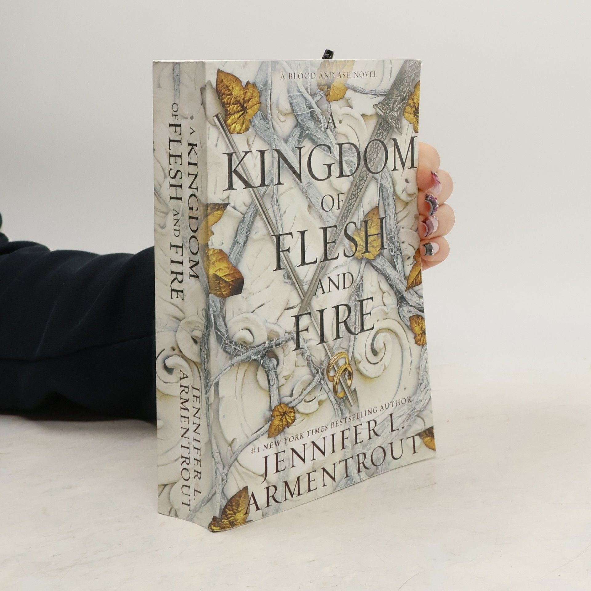 Jennifer Armentrout A Kingdom of Flesh and Fire