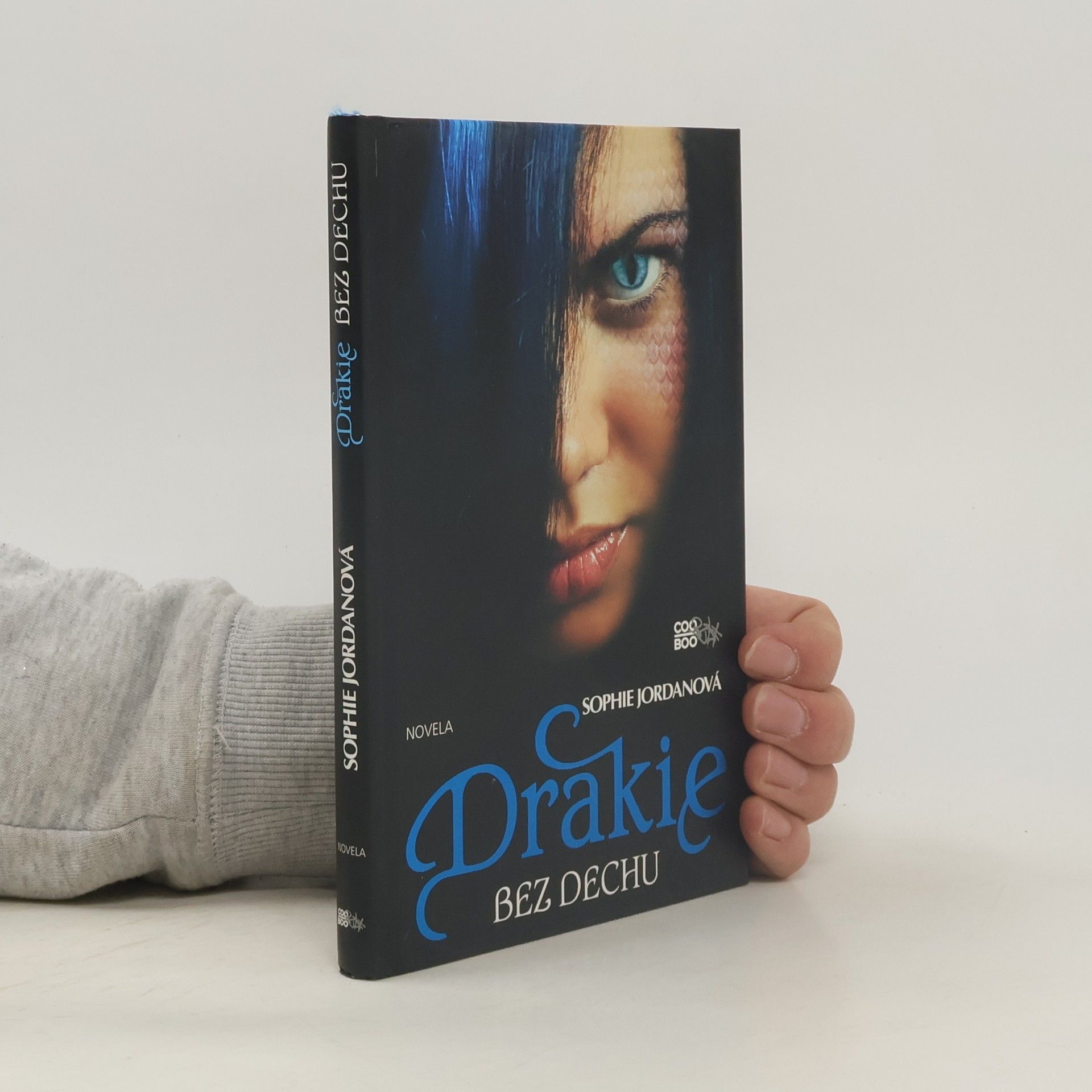 Sophie Jordan Bez dechu. Drakie. 4. díl