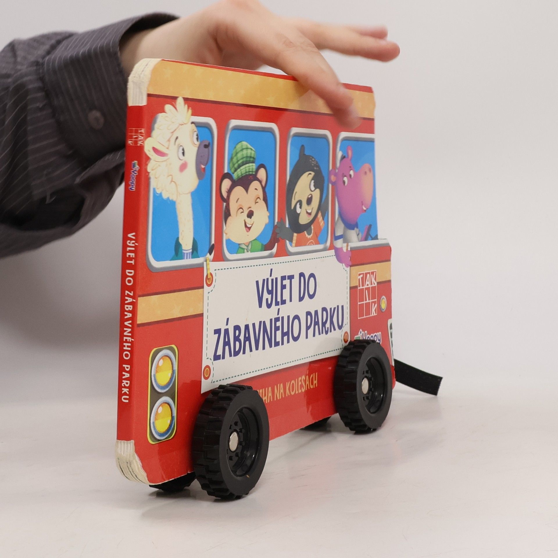 Kolektiv autorů Výlet do zábavného parku - kniha na kolesách