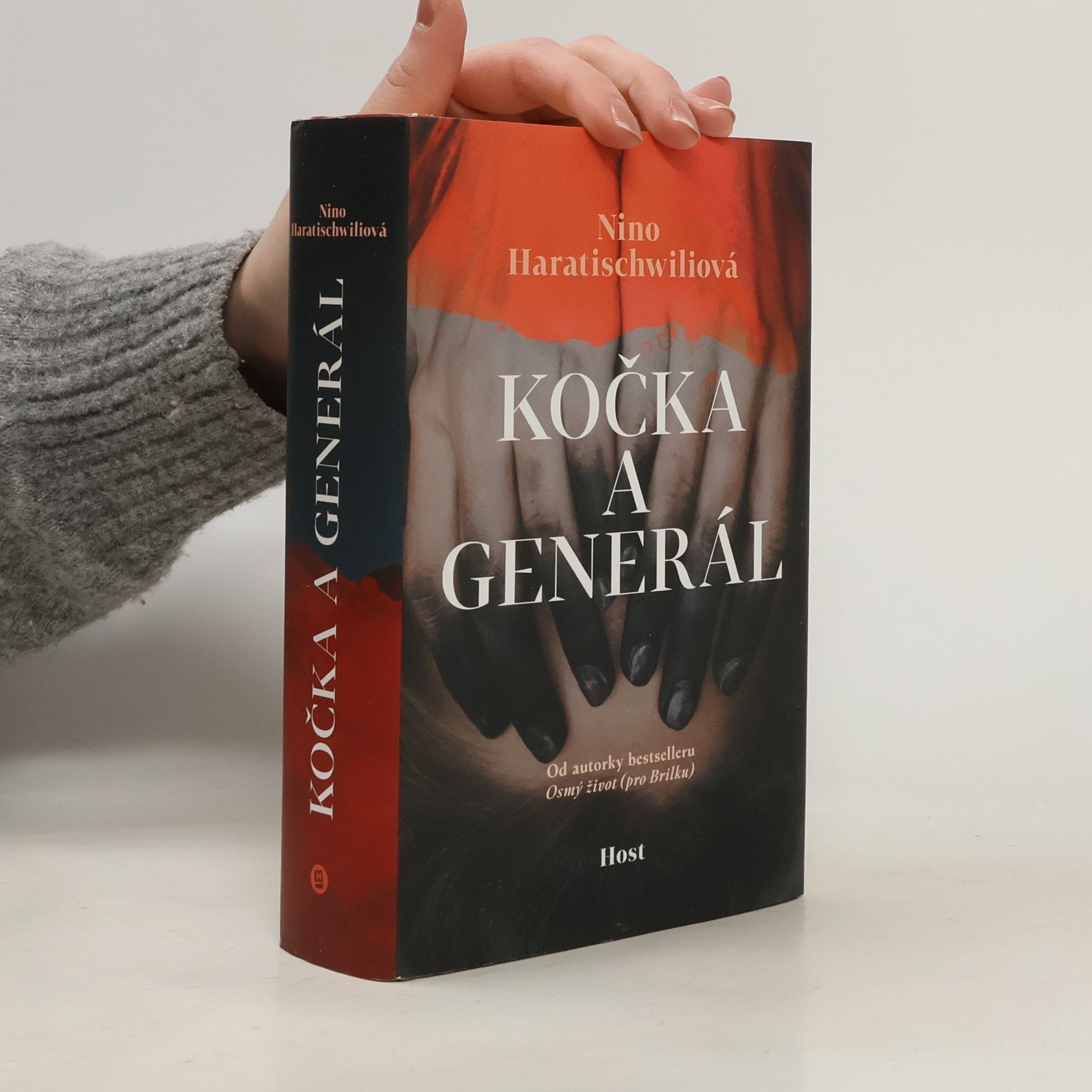 Nino Haratischwili Kočka a generál