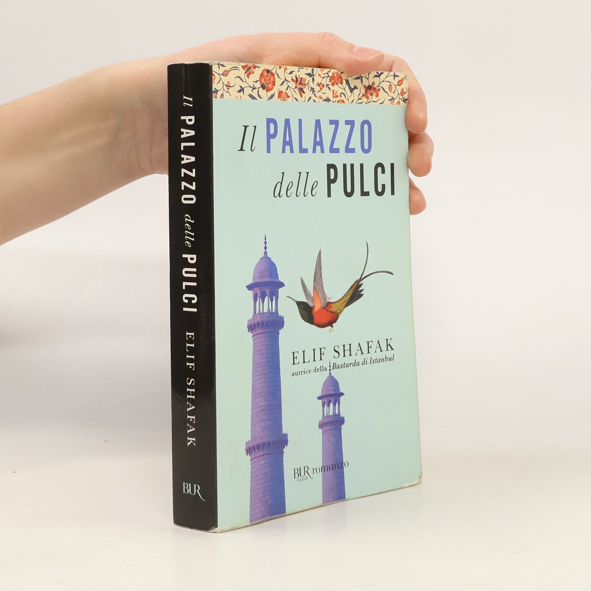 Stefania Manzana BUR Narrativa: Il palazzo delle pulci