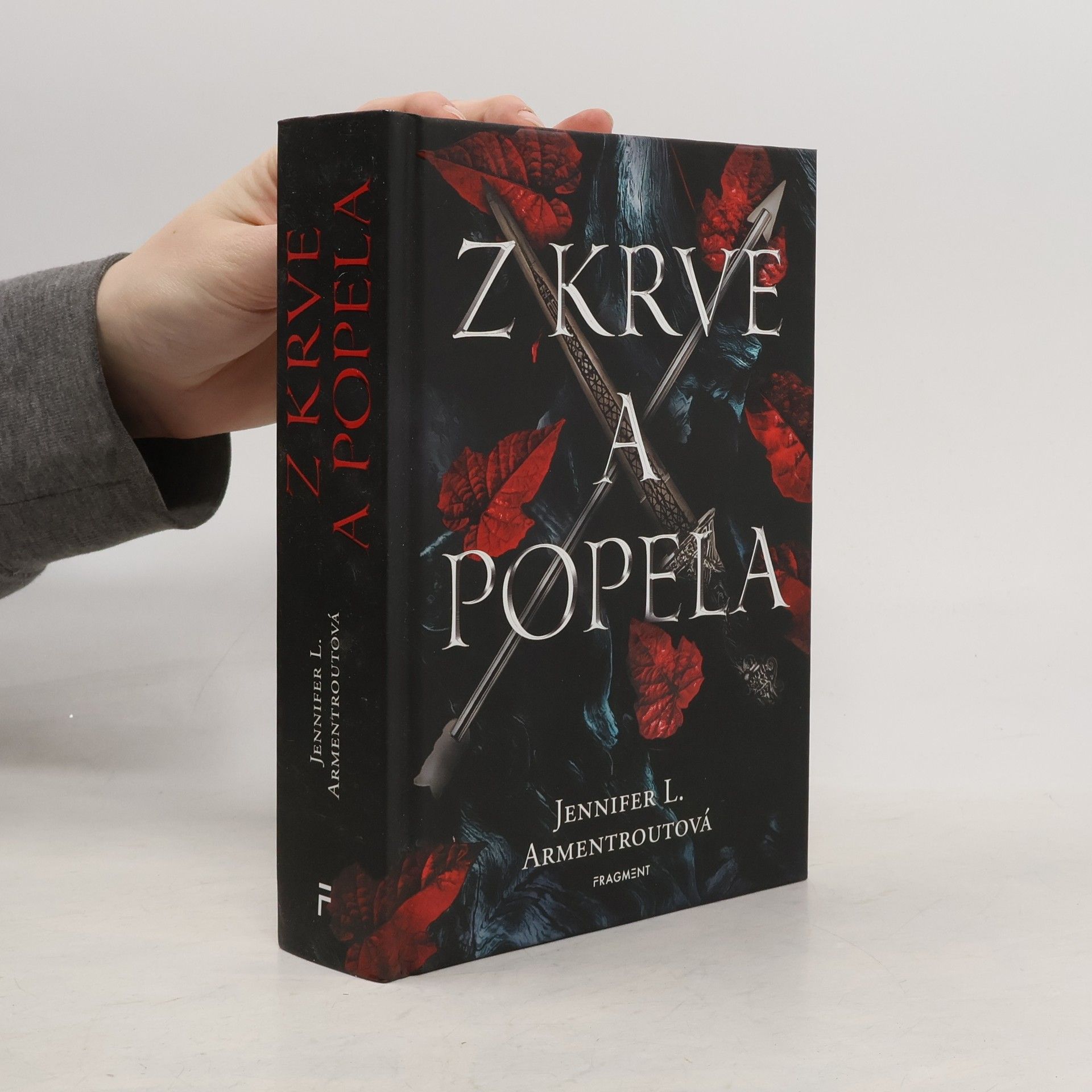 Jennifer L. Armentrout Z krve a popela