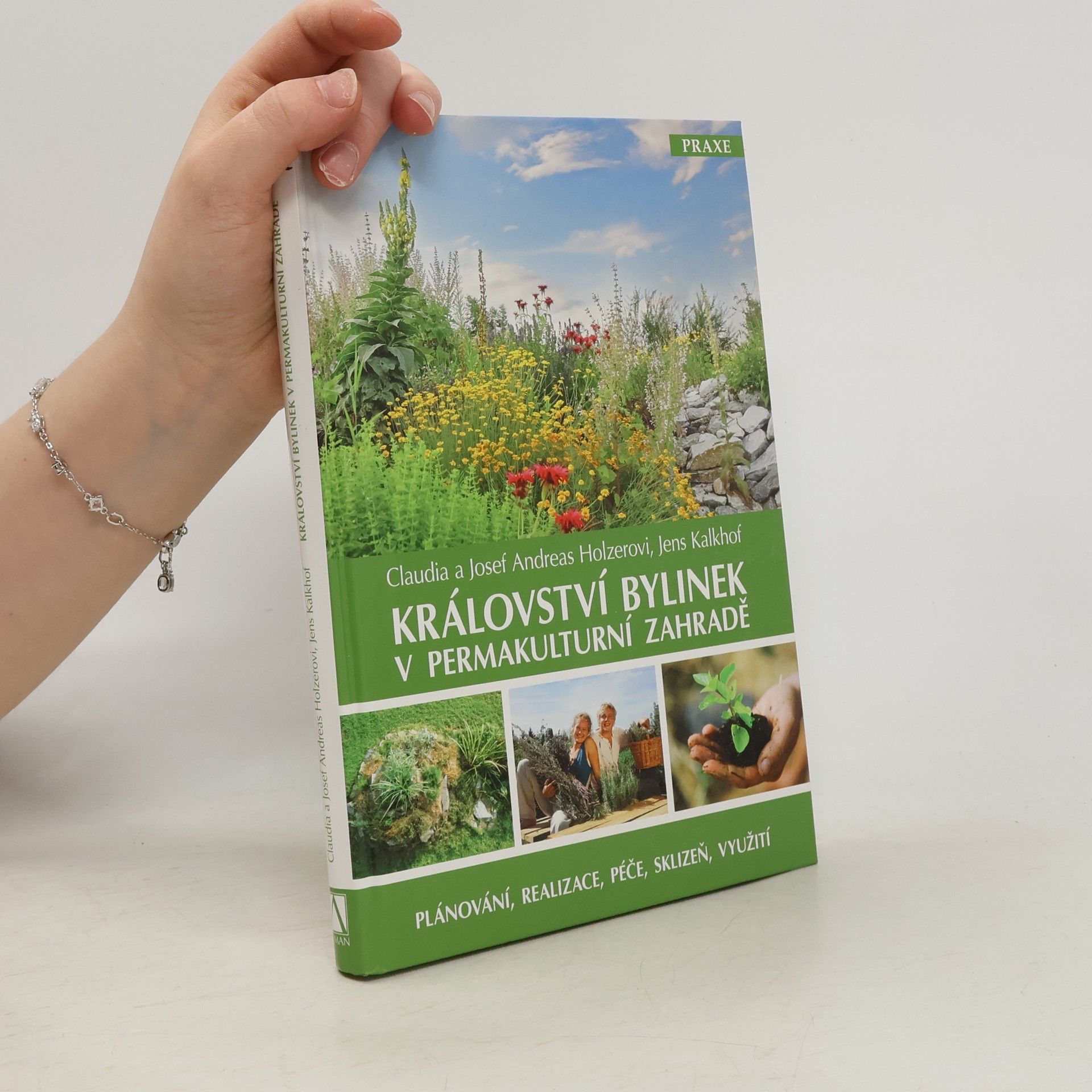 Království bylinek v permakulturní zahradě