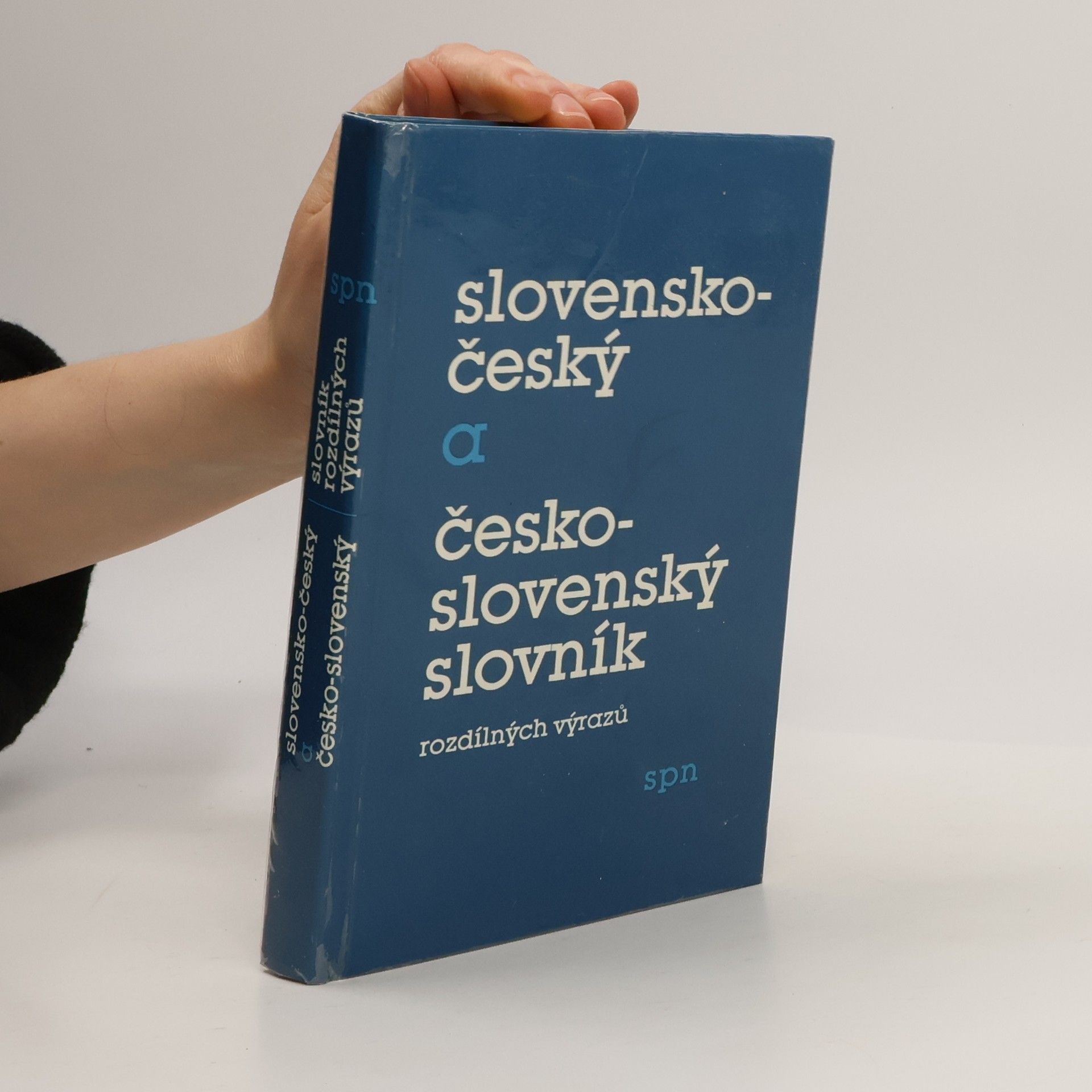 Jaroslav Nečas Slovensko-český a česko-slovenský slovník rozdílných výrazů