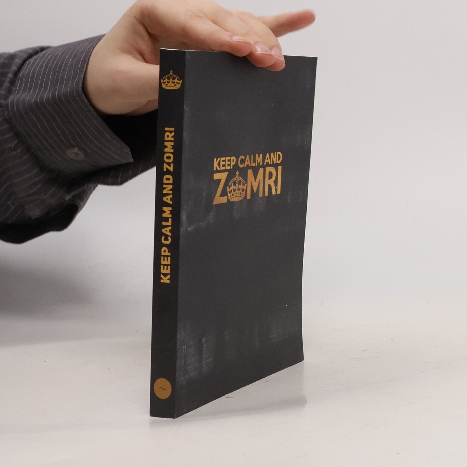 Various authors Keep calm and Zomri