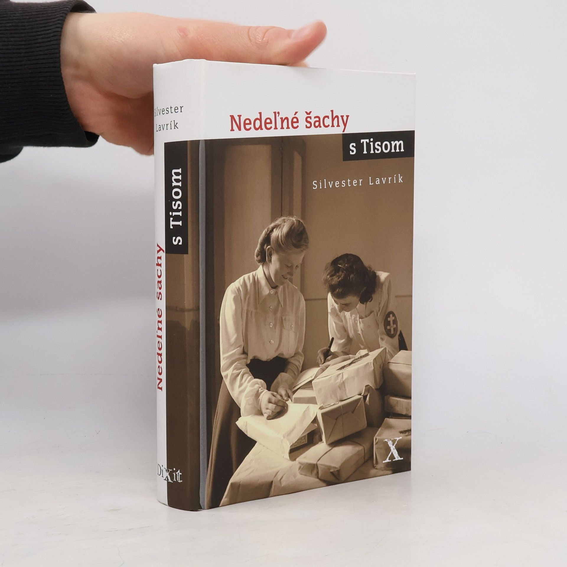 Silvester Lavrík Nedeľné šachy s Tisom