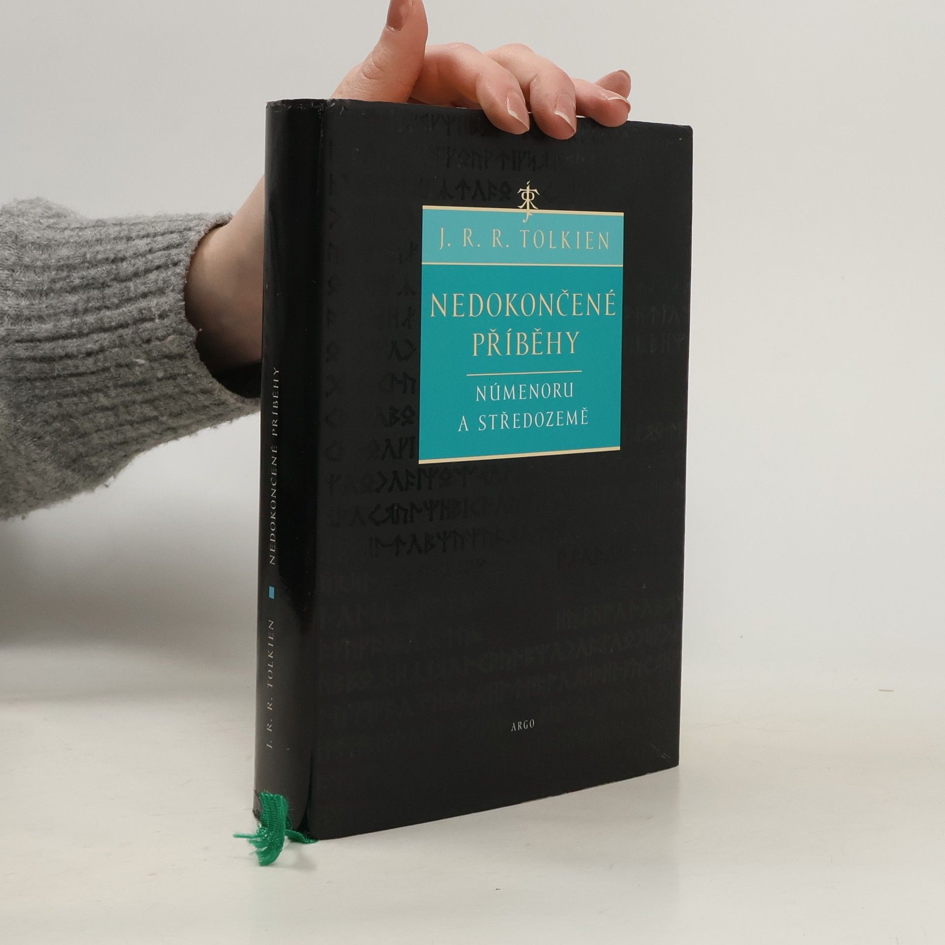 J. R. R. Tolkien Nedokončené příběhy Númenoru a Středozemě