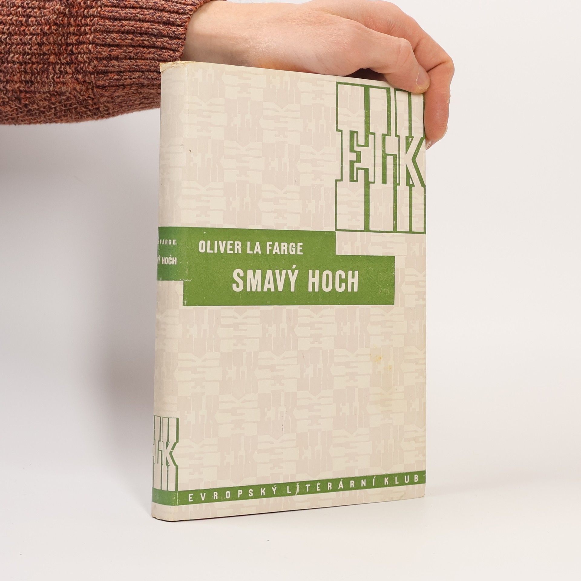 Oliver La Farge Smavý hoch