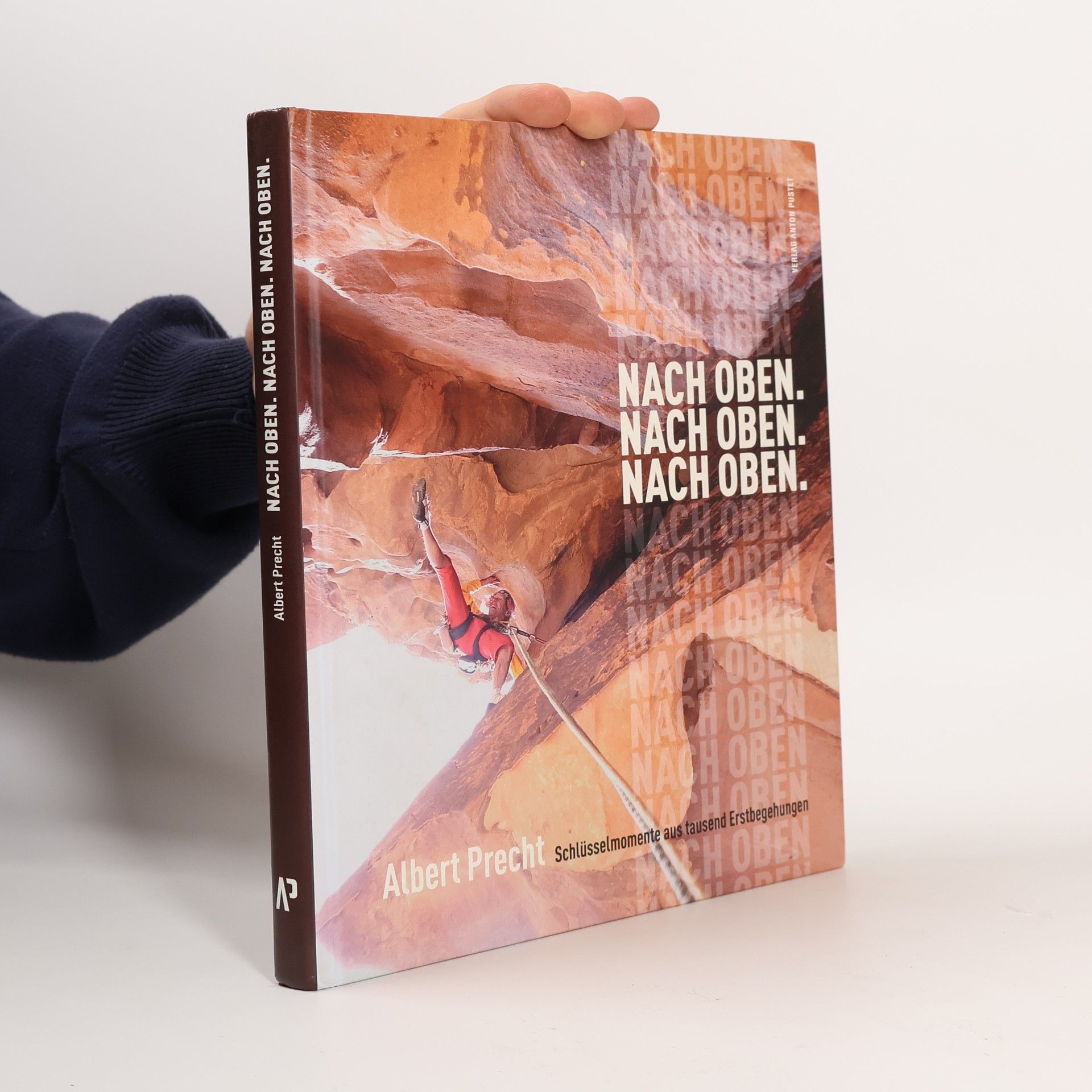 Nach oben. Nach oben. Nach oben