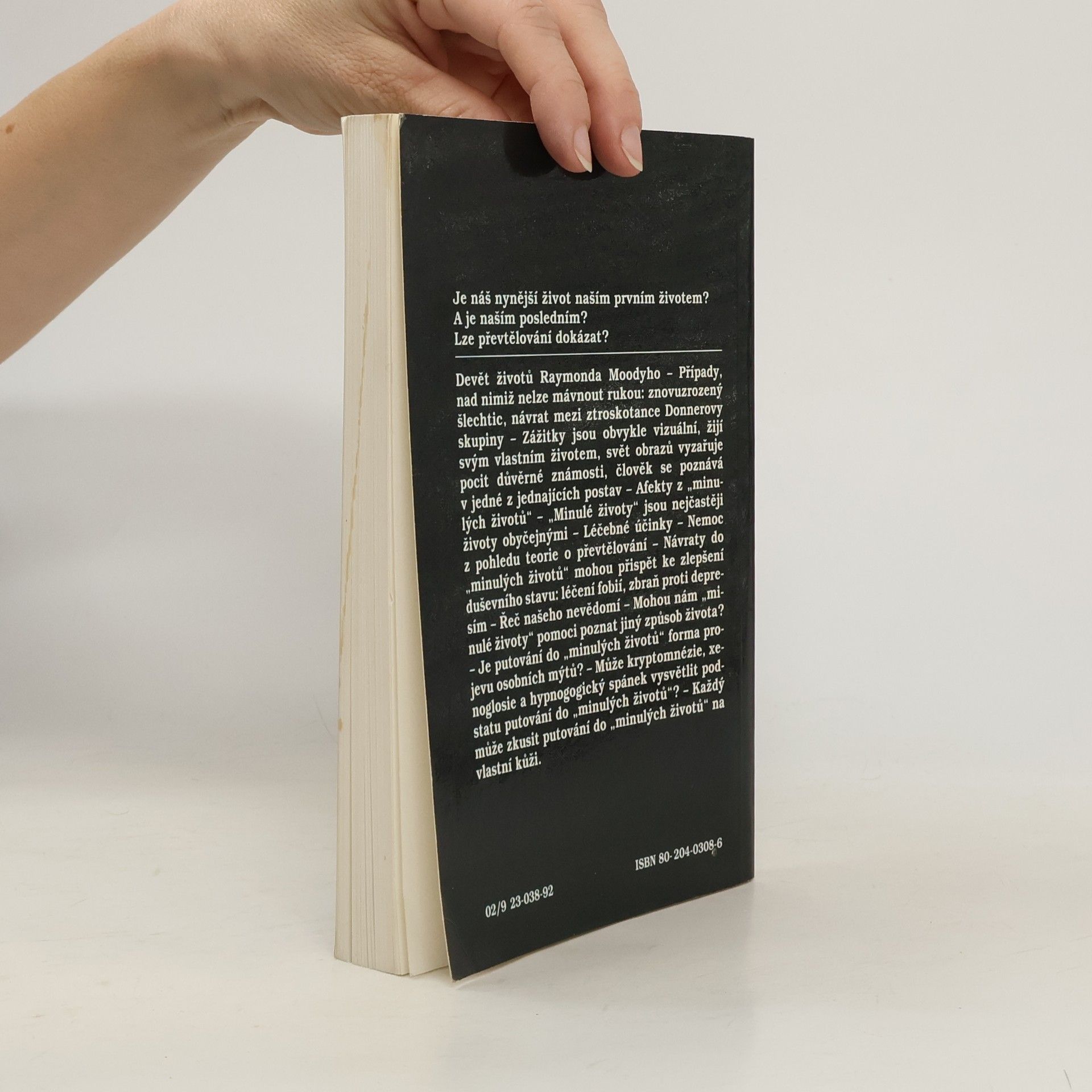 Raymond Moody Život před životem: Návraty do minulých životů
