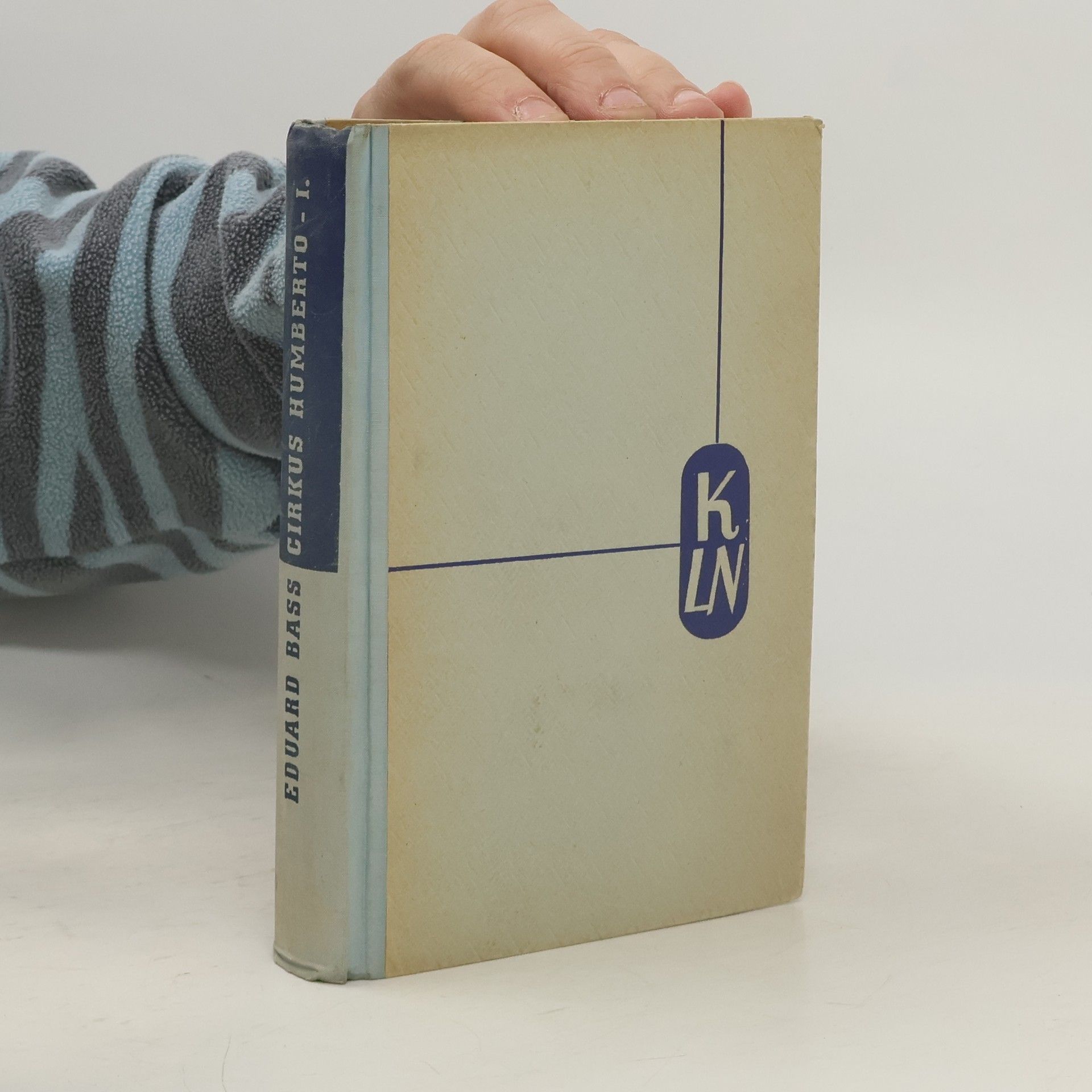 Eduard Bass Cirkus Humberto 1