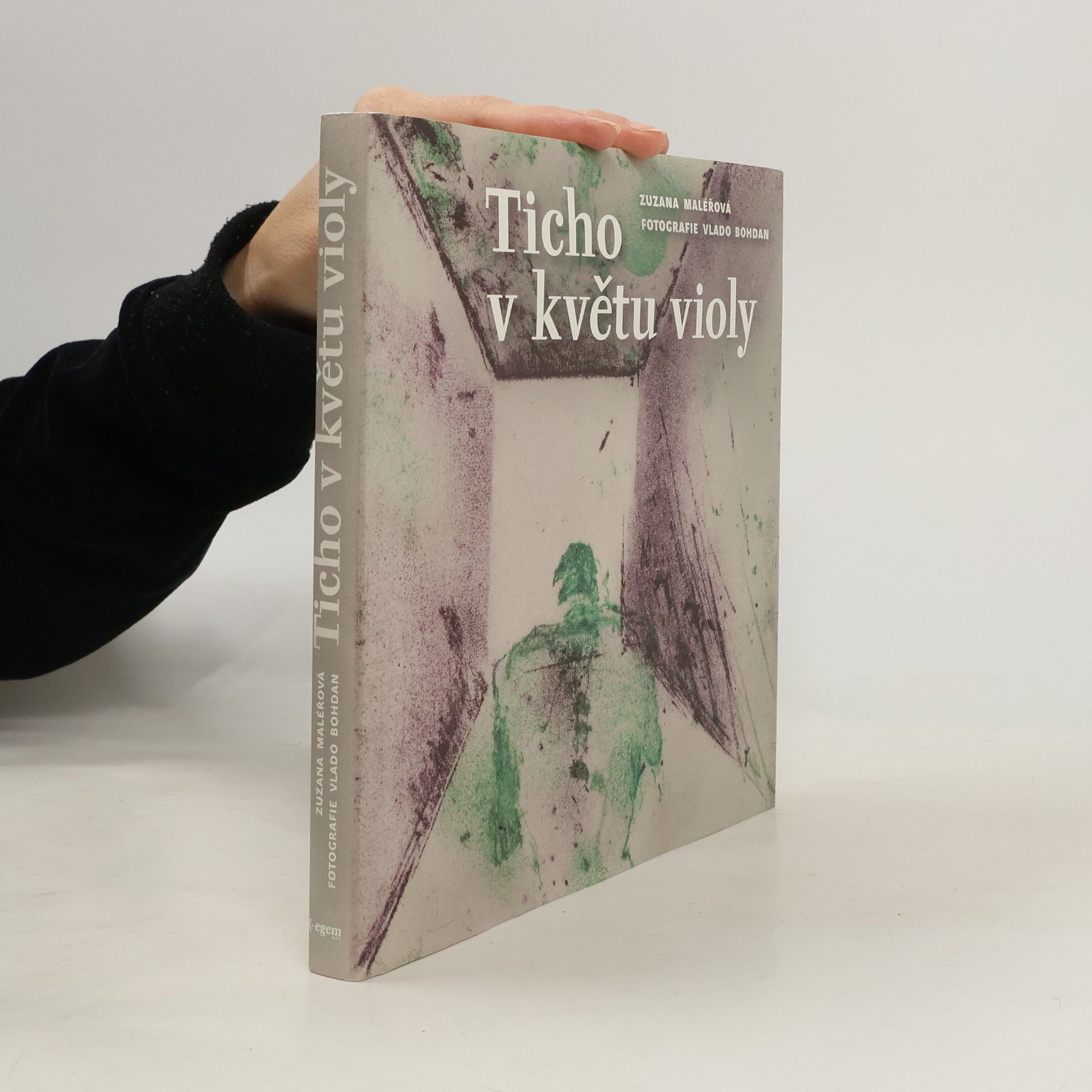 Zuzana Maléřová Ticho v květu violy