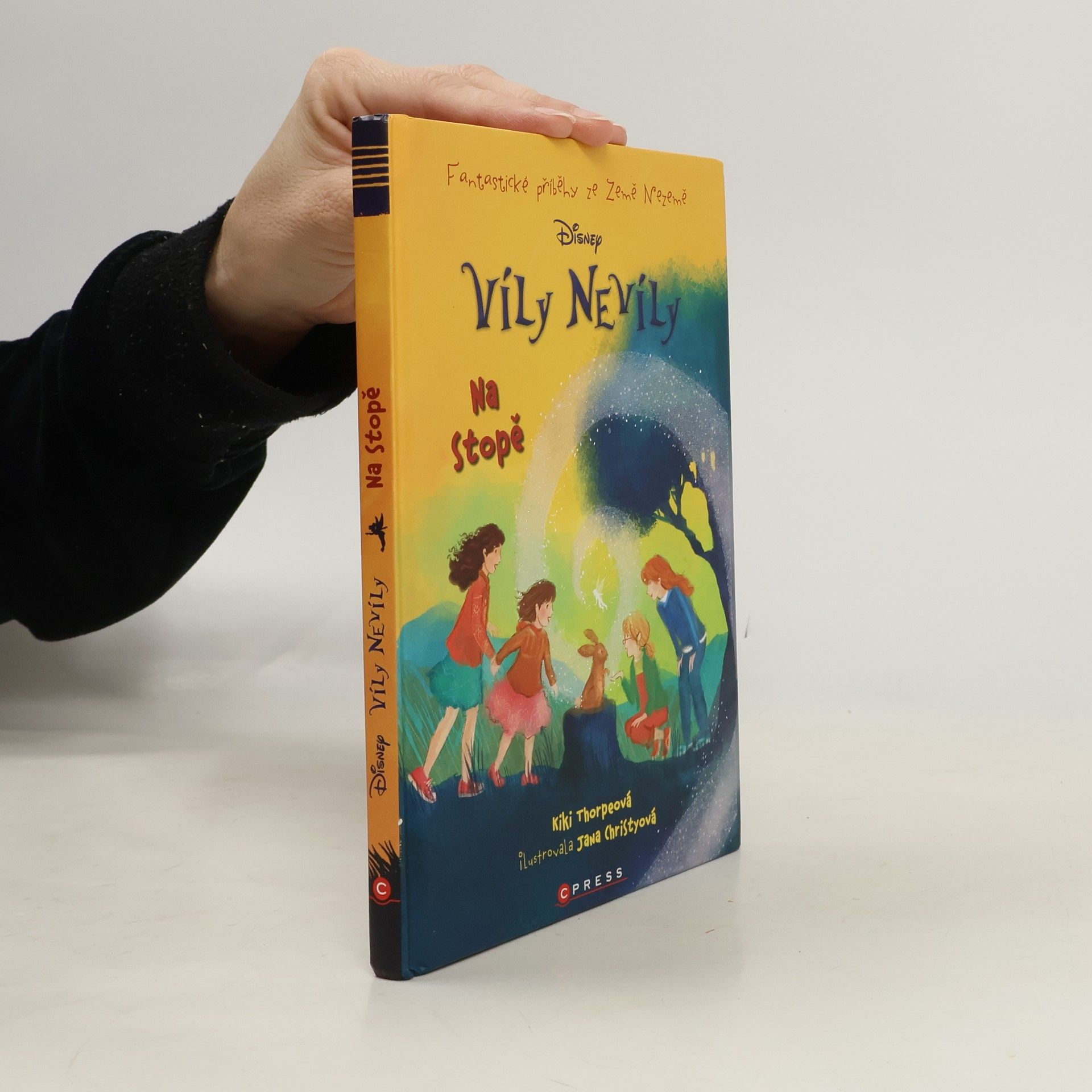 Víly Nevíly : fantastické příběhy ze Země Nezemě. Na stopě