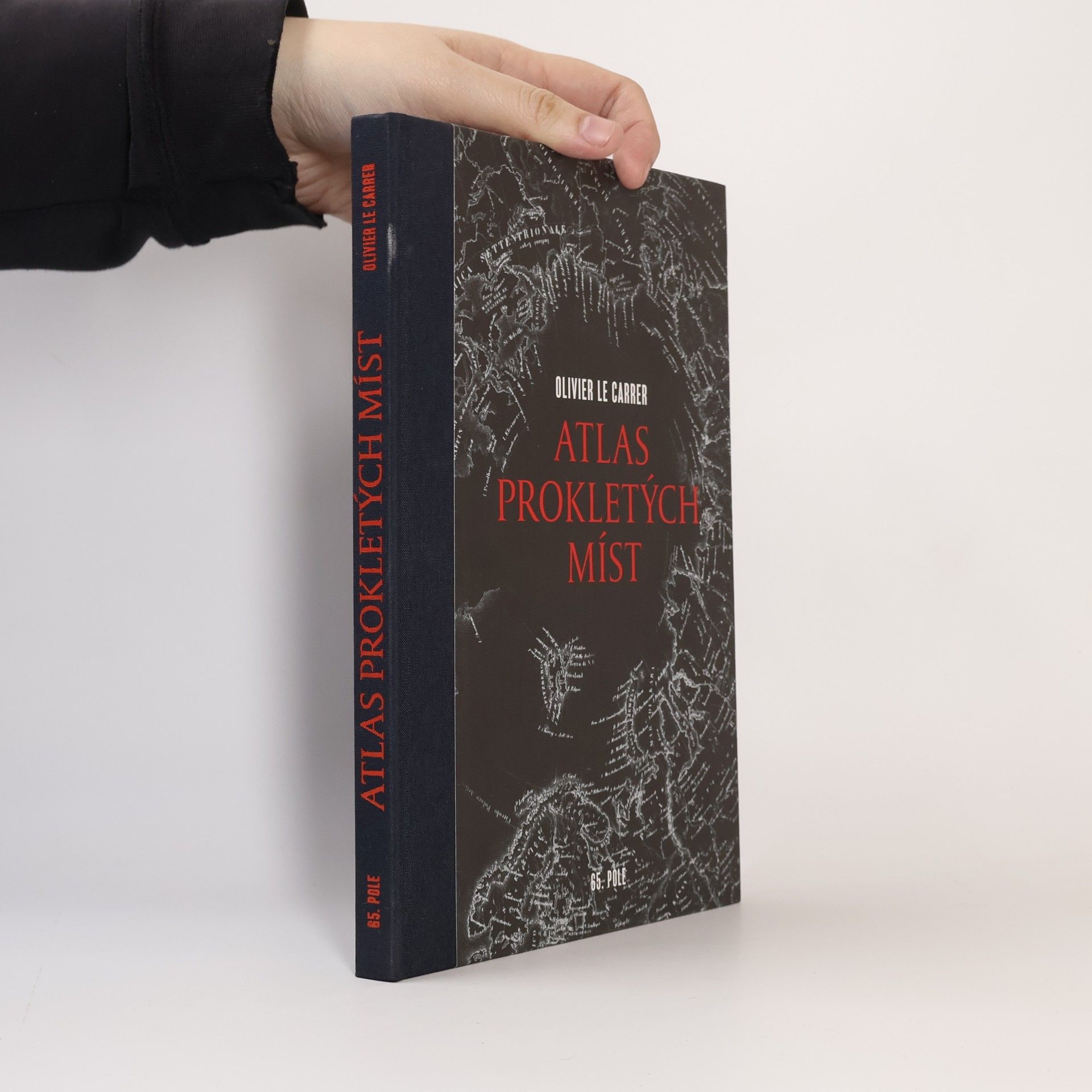 Olivier Le Carrer Atlas prokletých míst