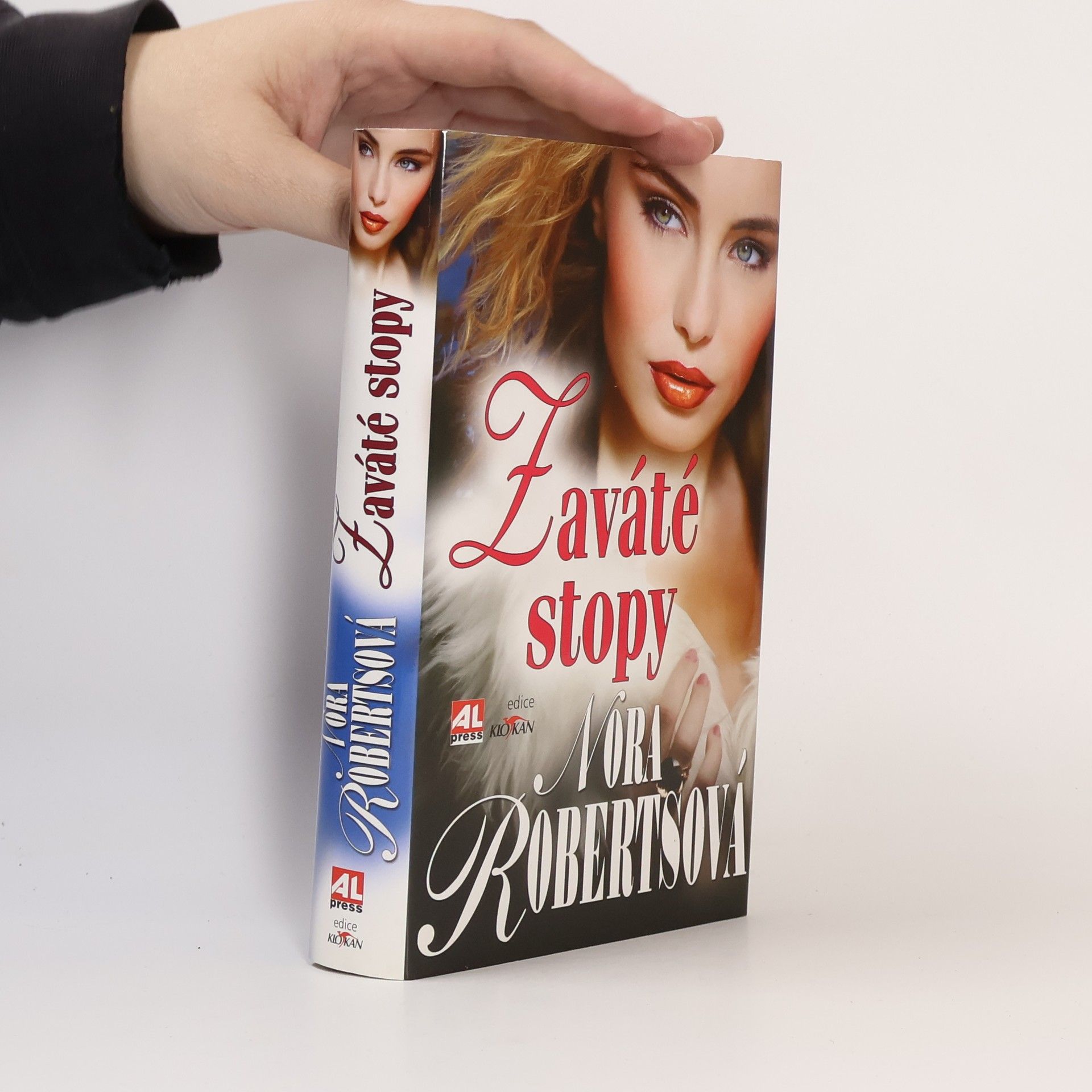 Nora Roberts Zaváté stopy