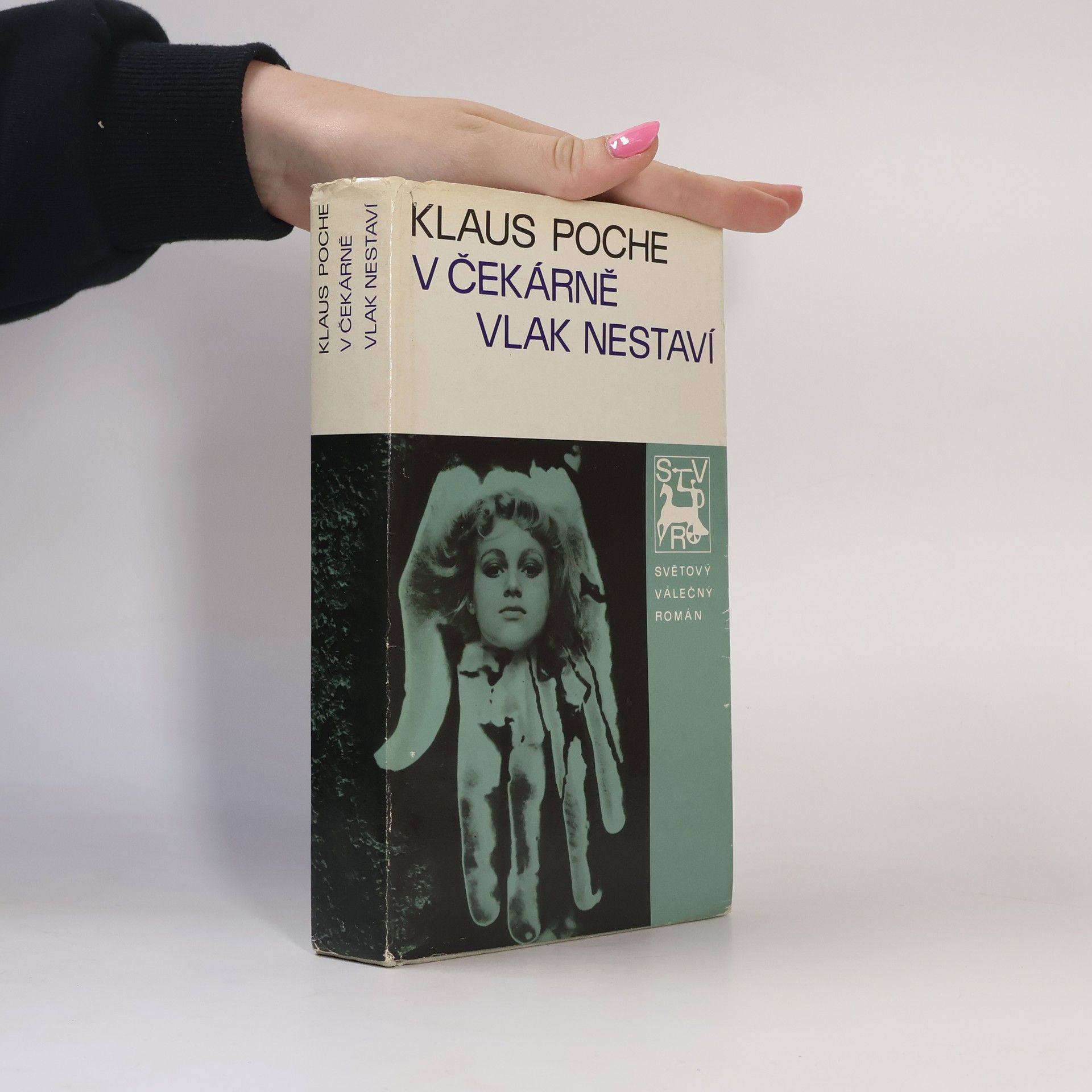 V čekárně vlak nestaví