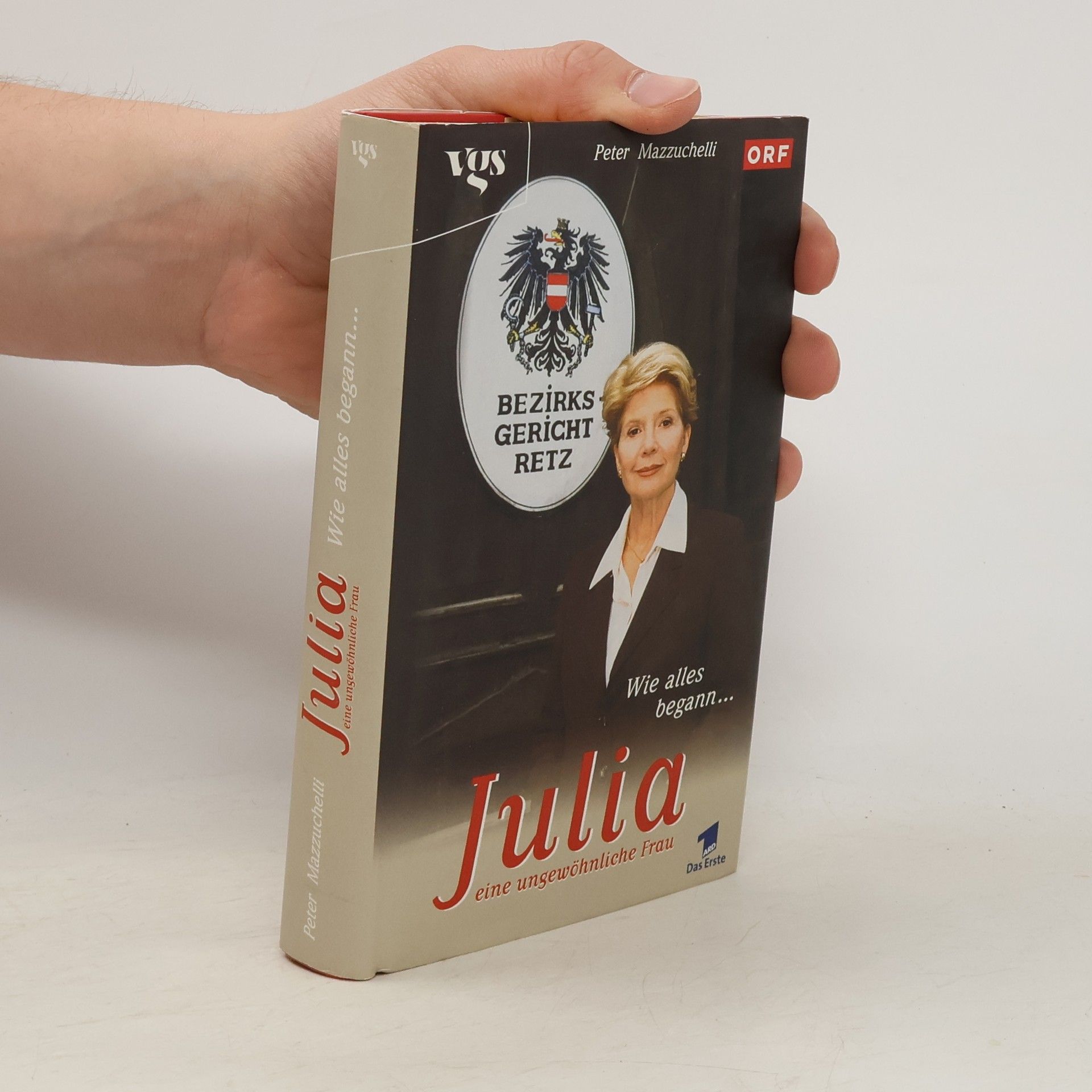 Peter Mazzuchelli Julia, eine ungewöhnliche Frau