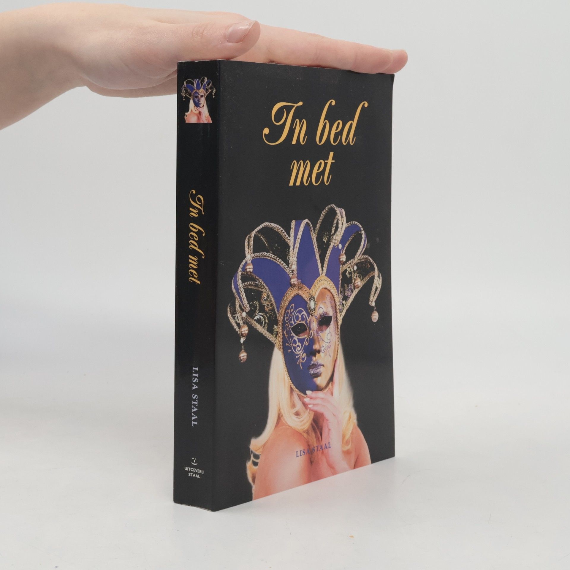 Lisa Staal In bed met / druk 1