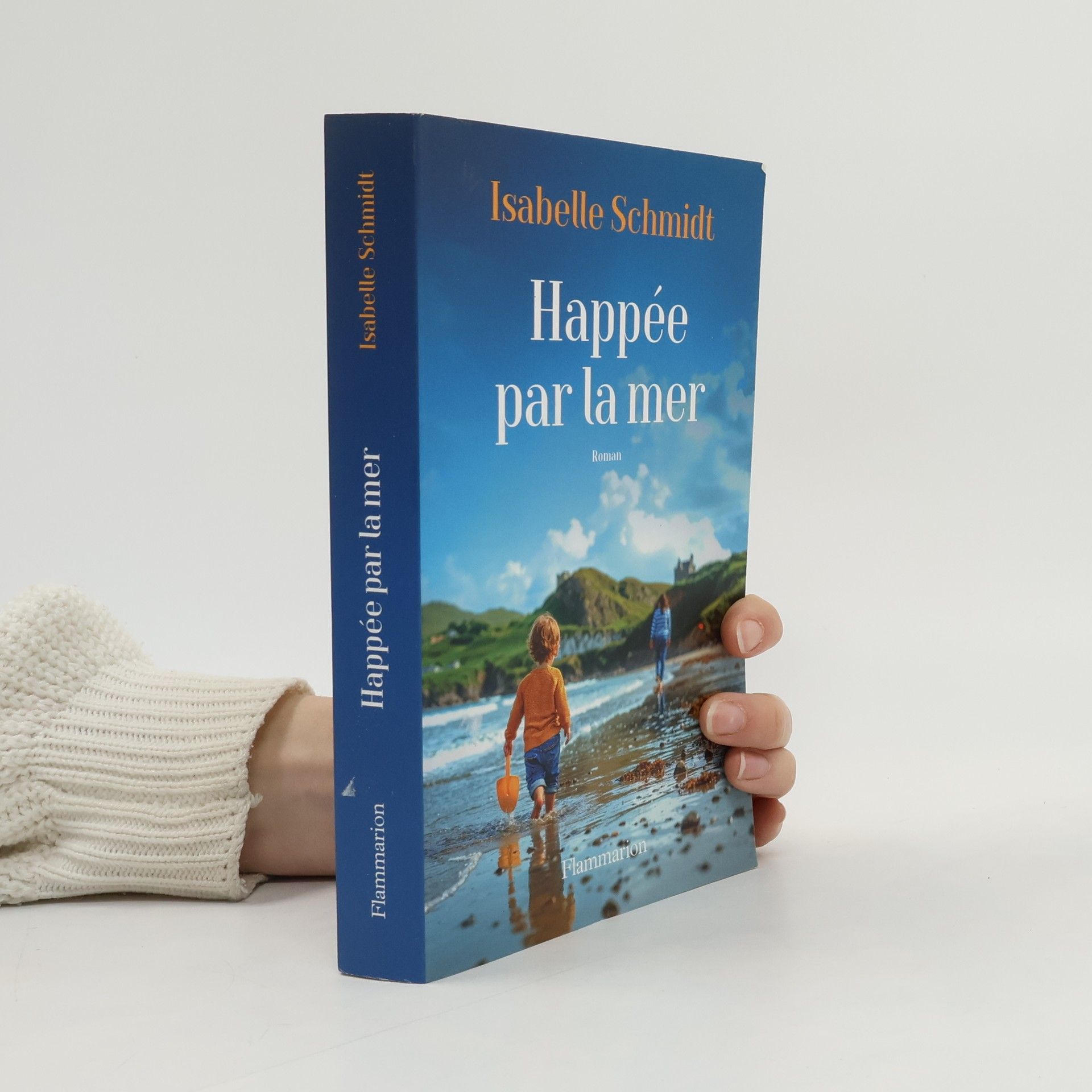 Isabelle Schmidt Happée par la mer