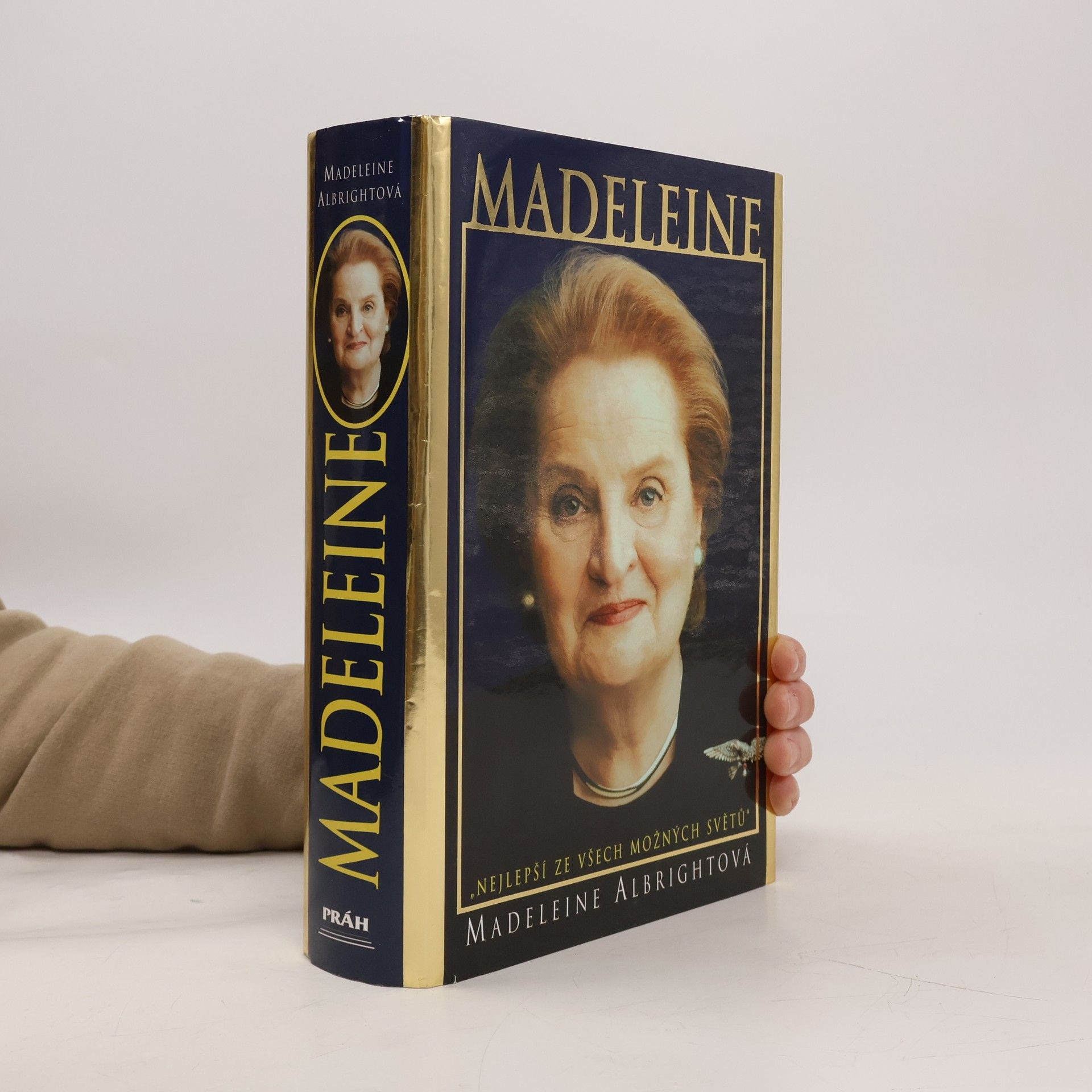 Madeleine. "Nejlepší ze všech možných světů"
