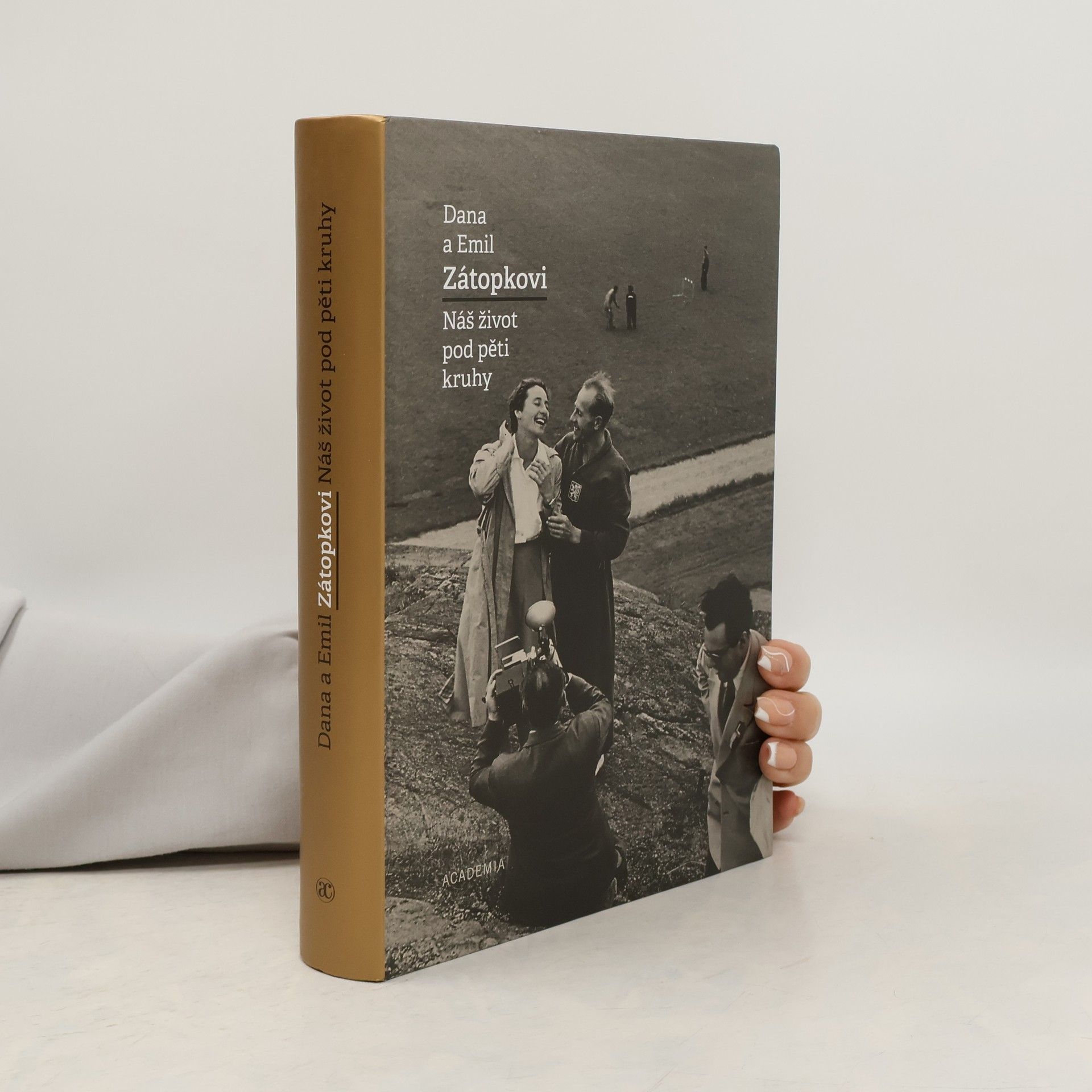 Náš život pod pěti kruhy