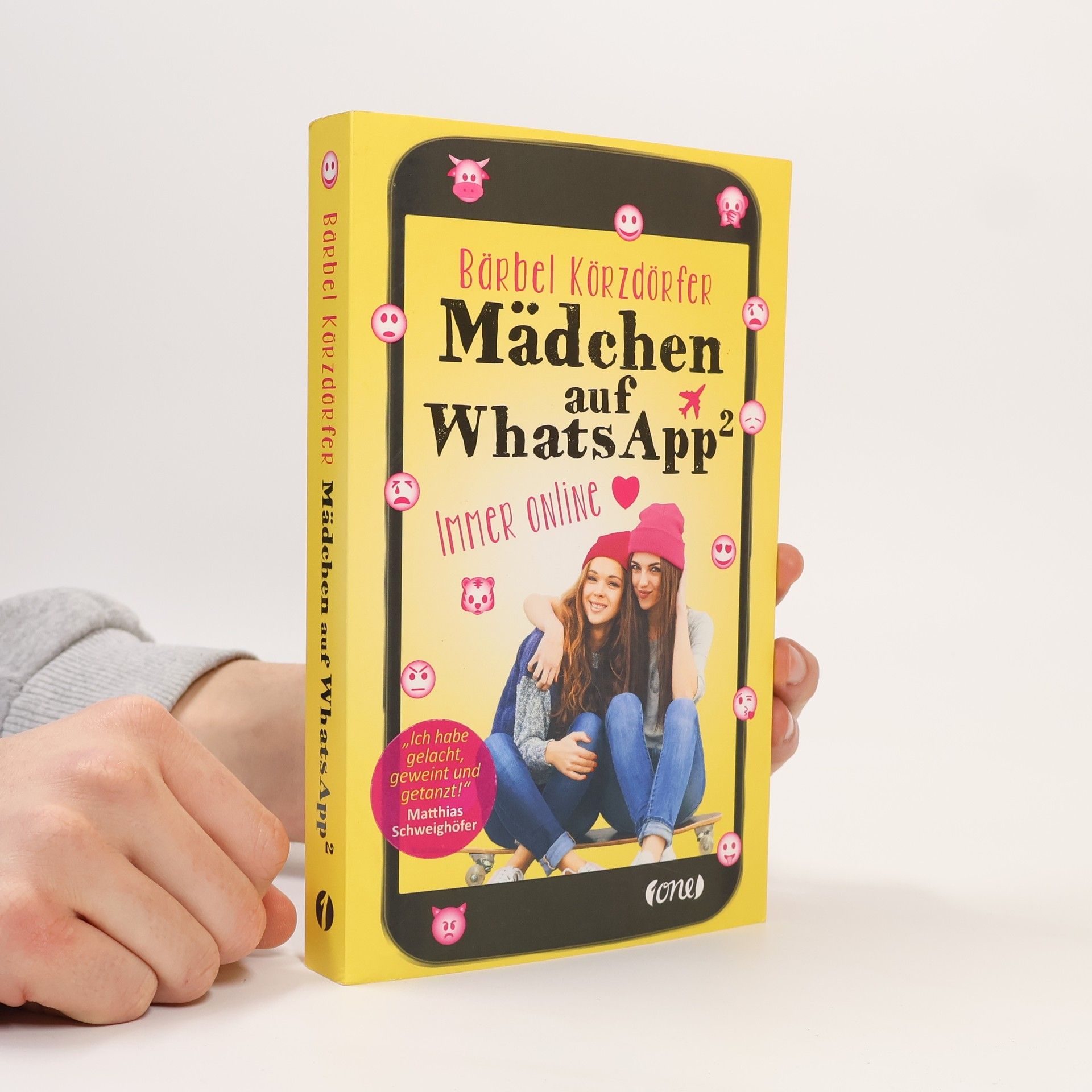 Mädchen auf WhatsApp2 Immer online