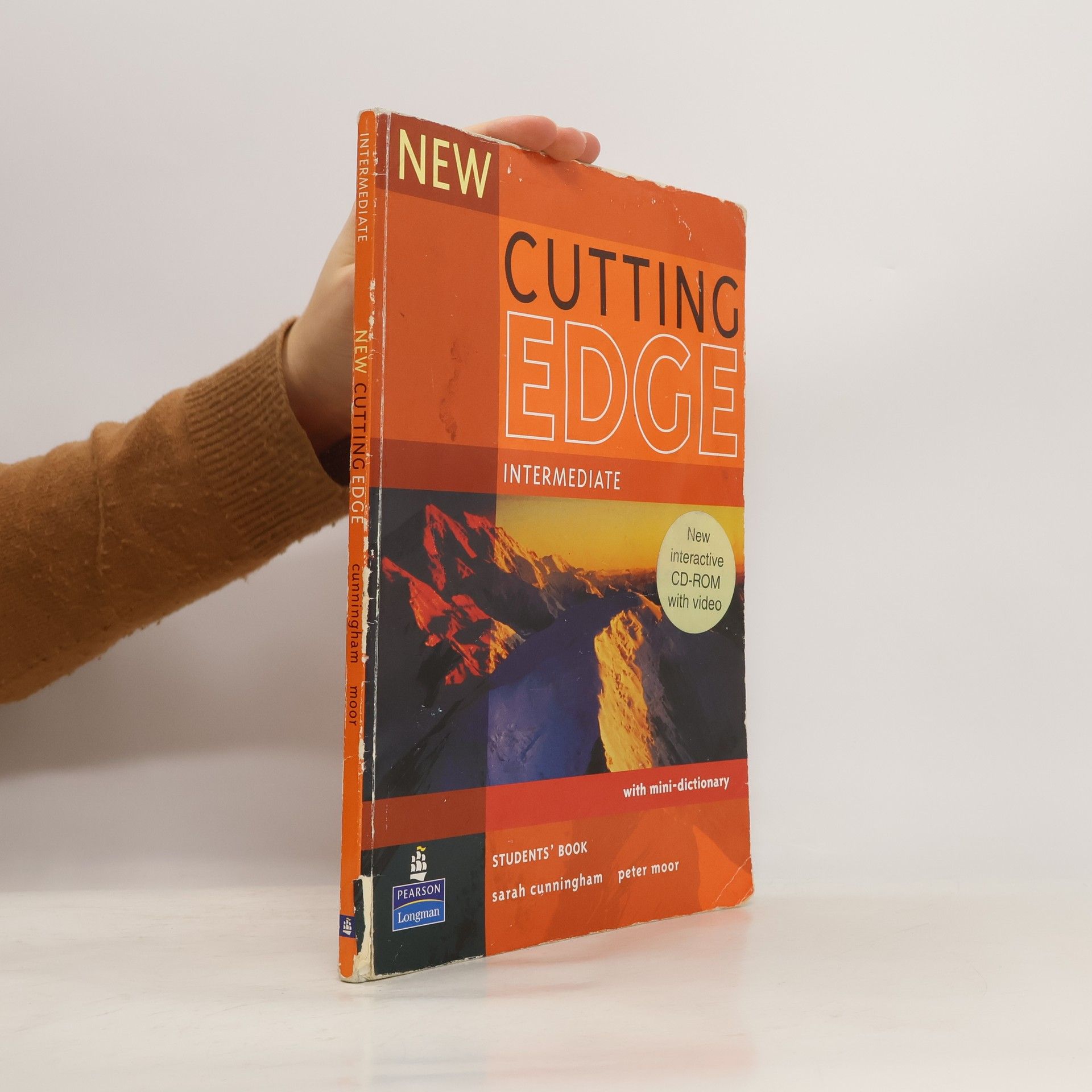 Cutting Edge Intermediate. Student's Book