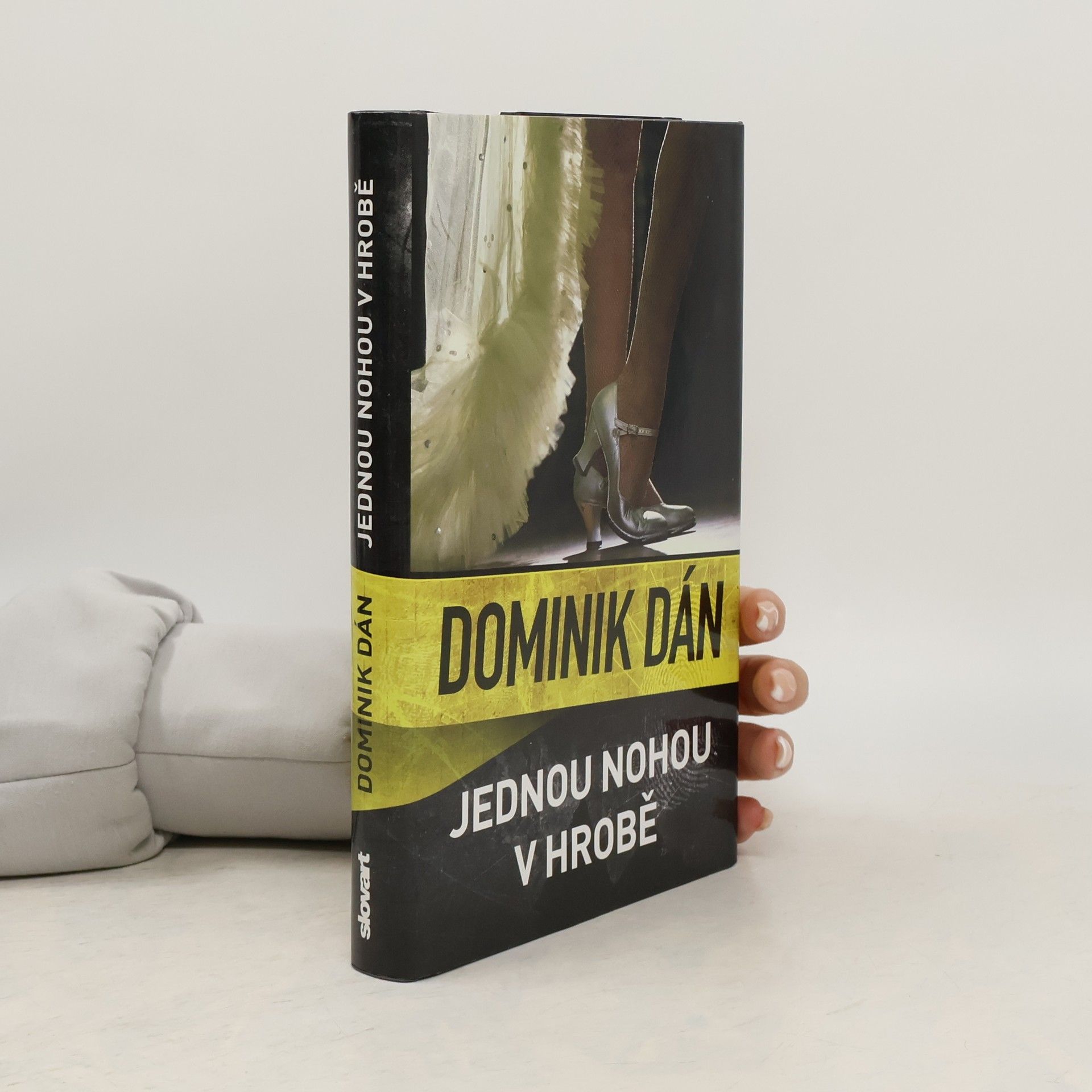Dominik Dán Jednou nohou v hrobě