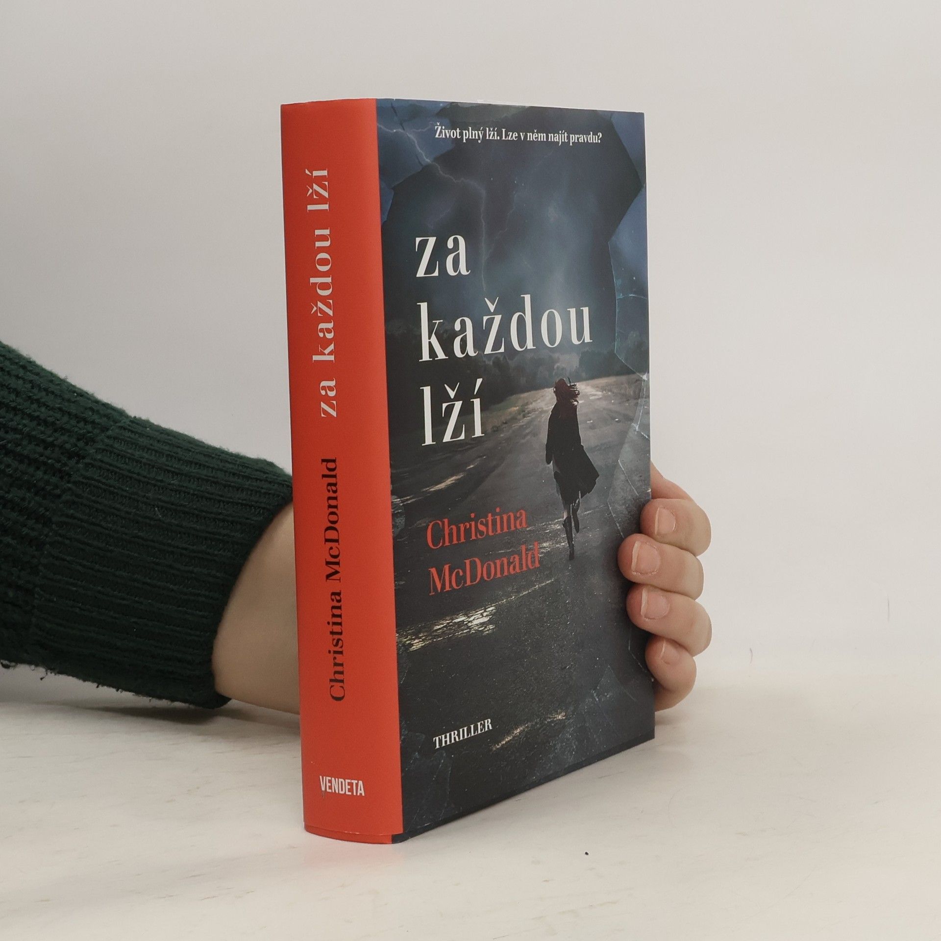 Christina McDonald Za každou lží