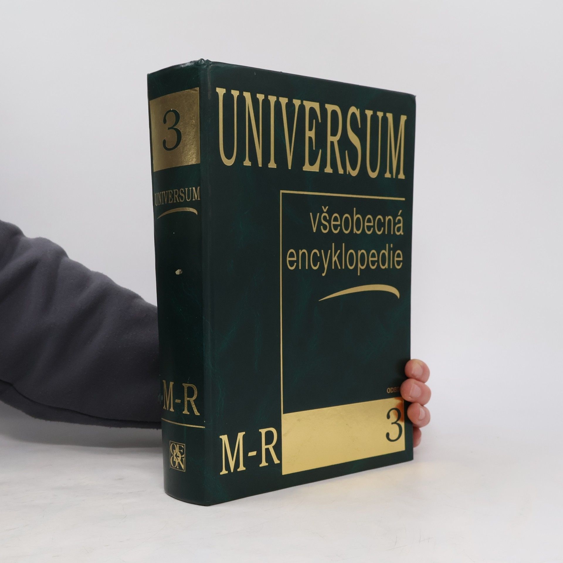 Autorenkollektiv Universum. Všeobecná encyklopedie 3. M-R