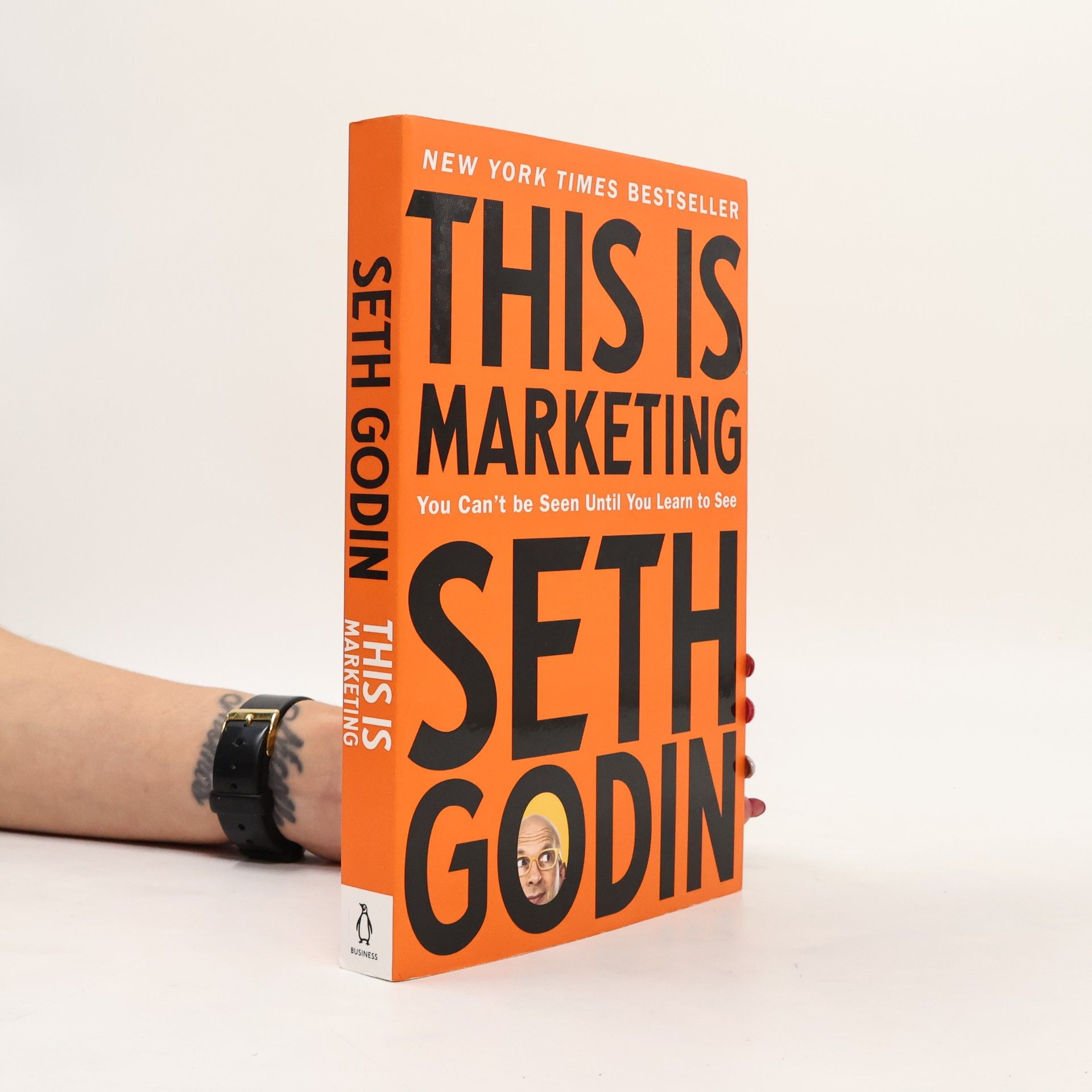 Seth Godin This is marketing : you can't be seen until you learn to see
