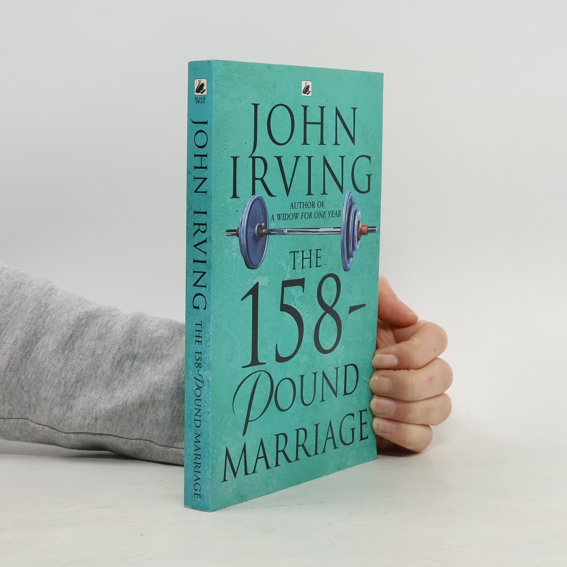 John Irving The 158lb marriage