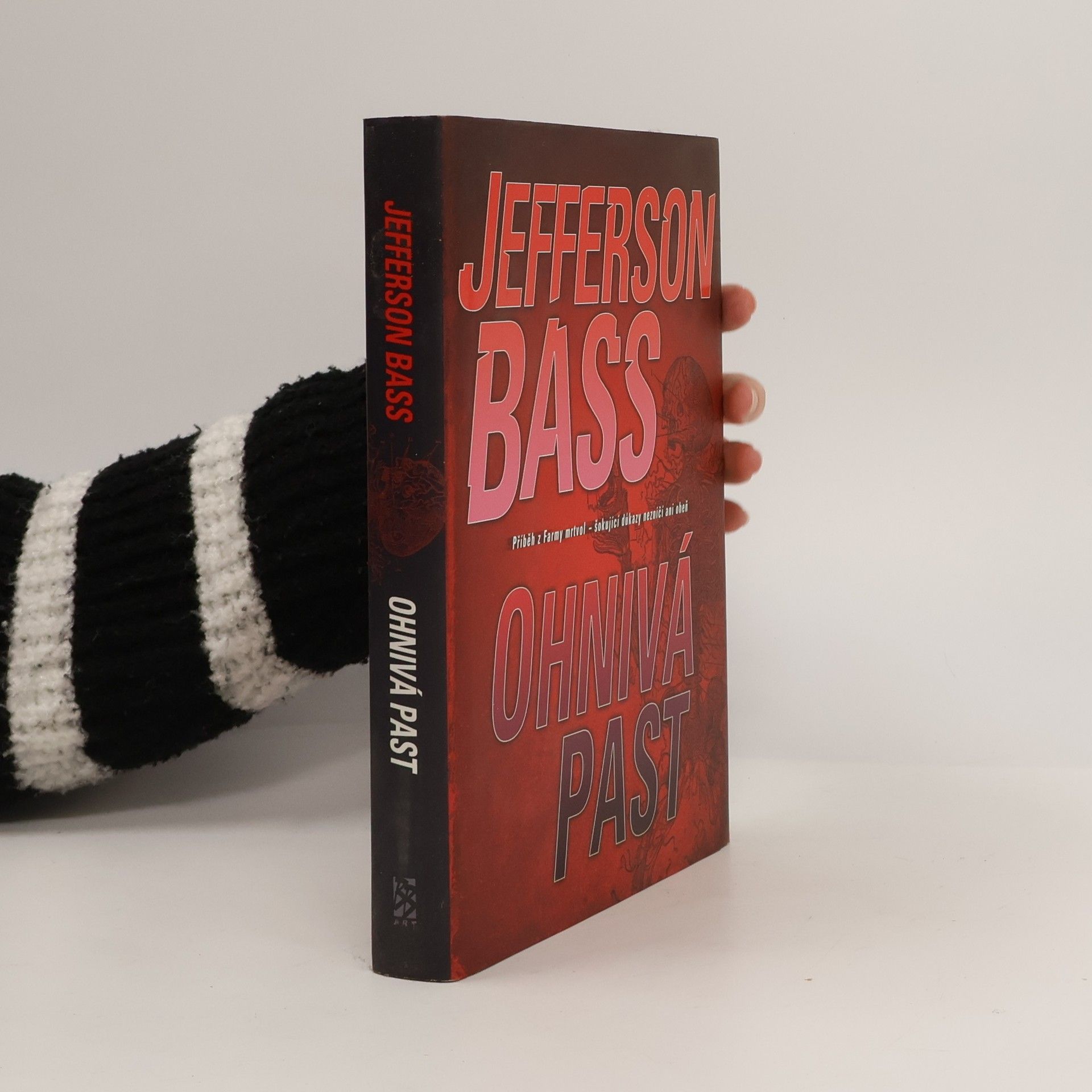 William M. Bass Ohnivá past: Příběh z Farmy mrtvol