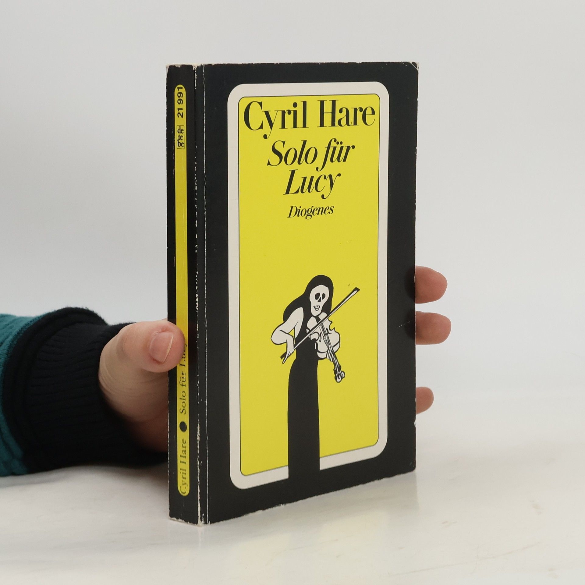 Cyril Hare Solo für Lucy