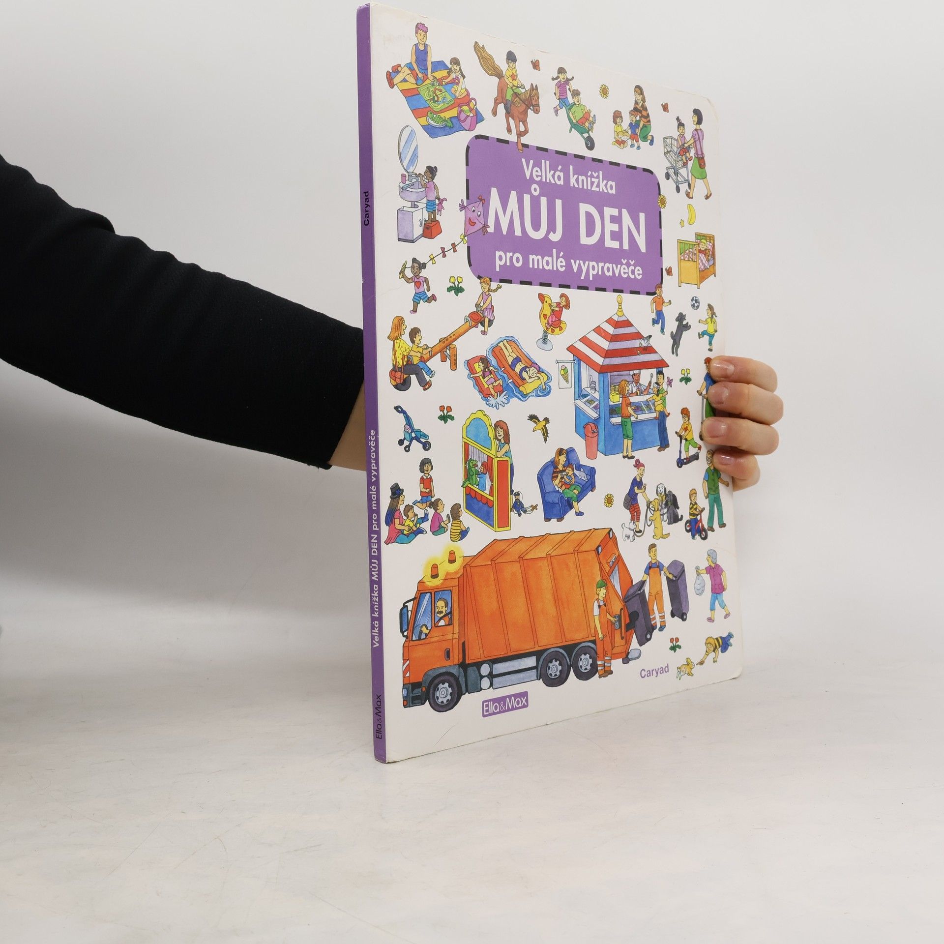 Caryad Můj den : velká knížka pro malé vypravěče