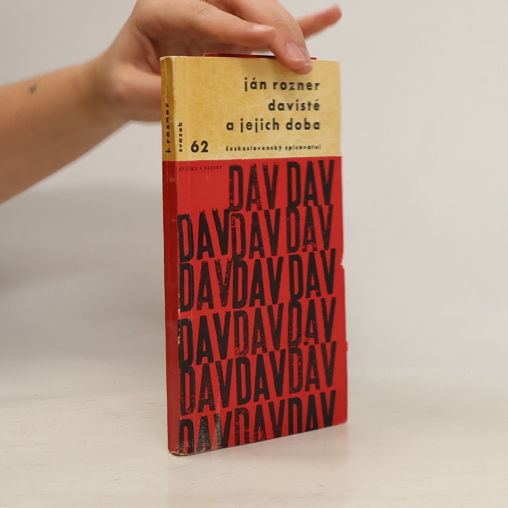 Ján Rozner Davisté a jejich doba