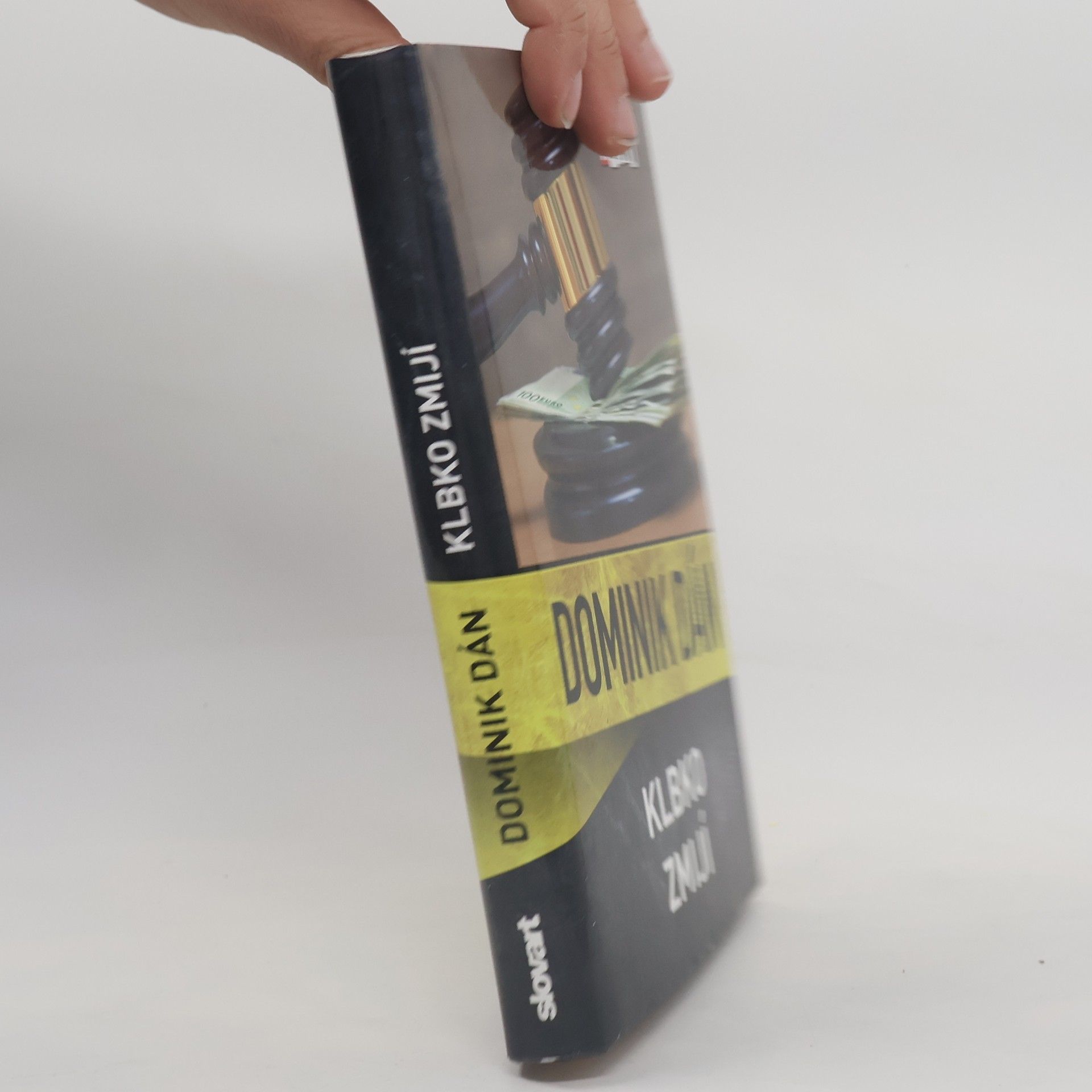 Dominik Dán Klbko zmijí