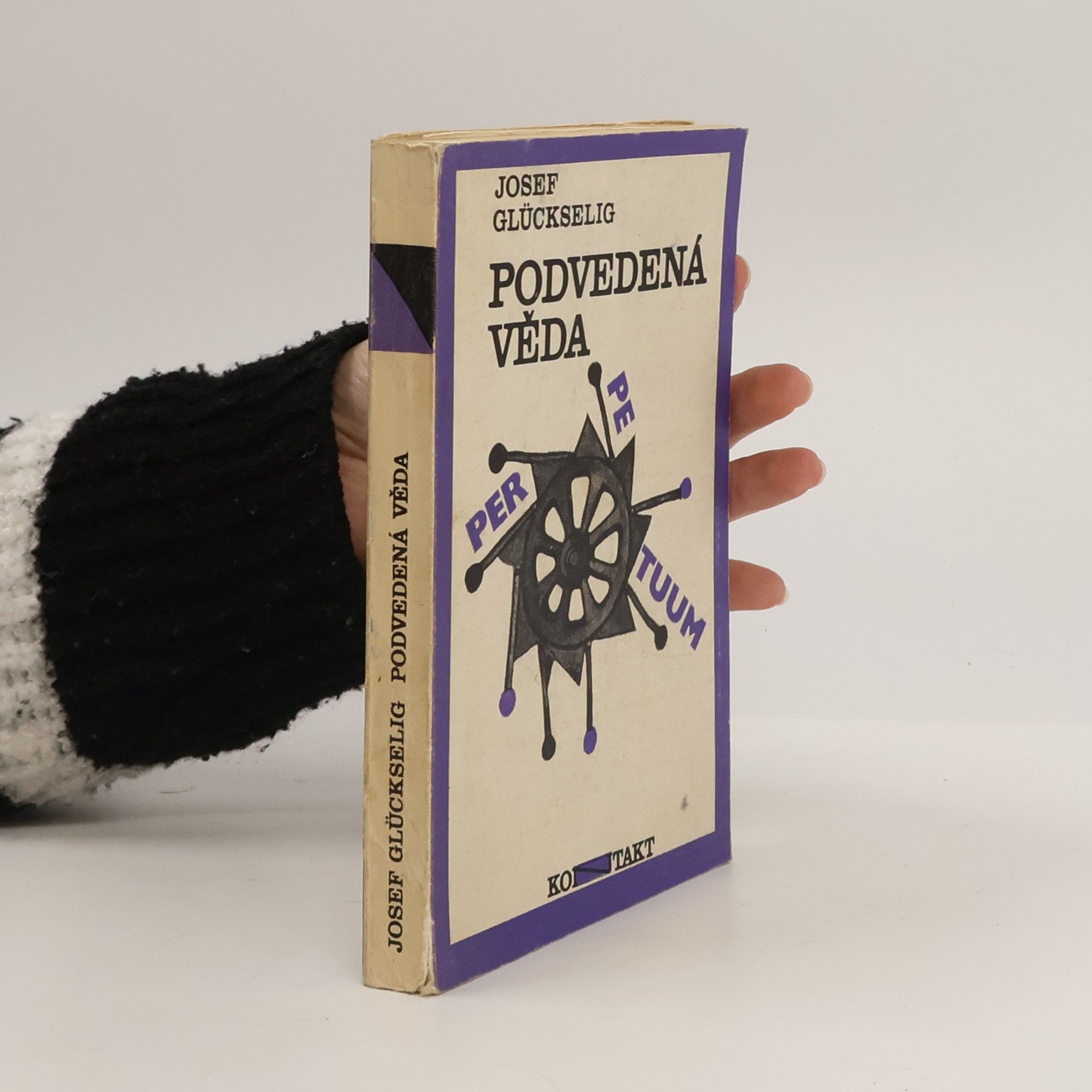 Josef Glückselig Podvedená věda